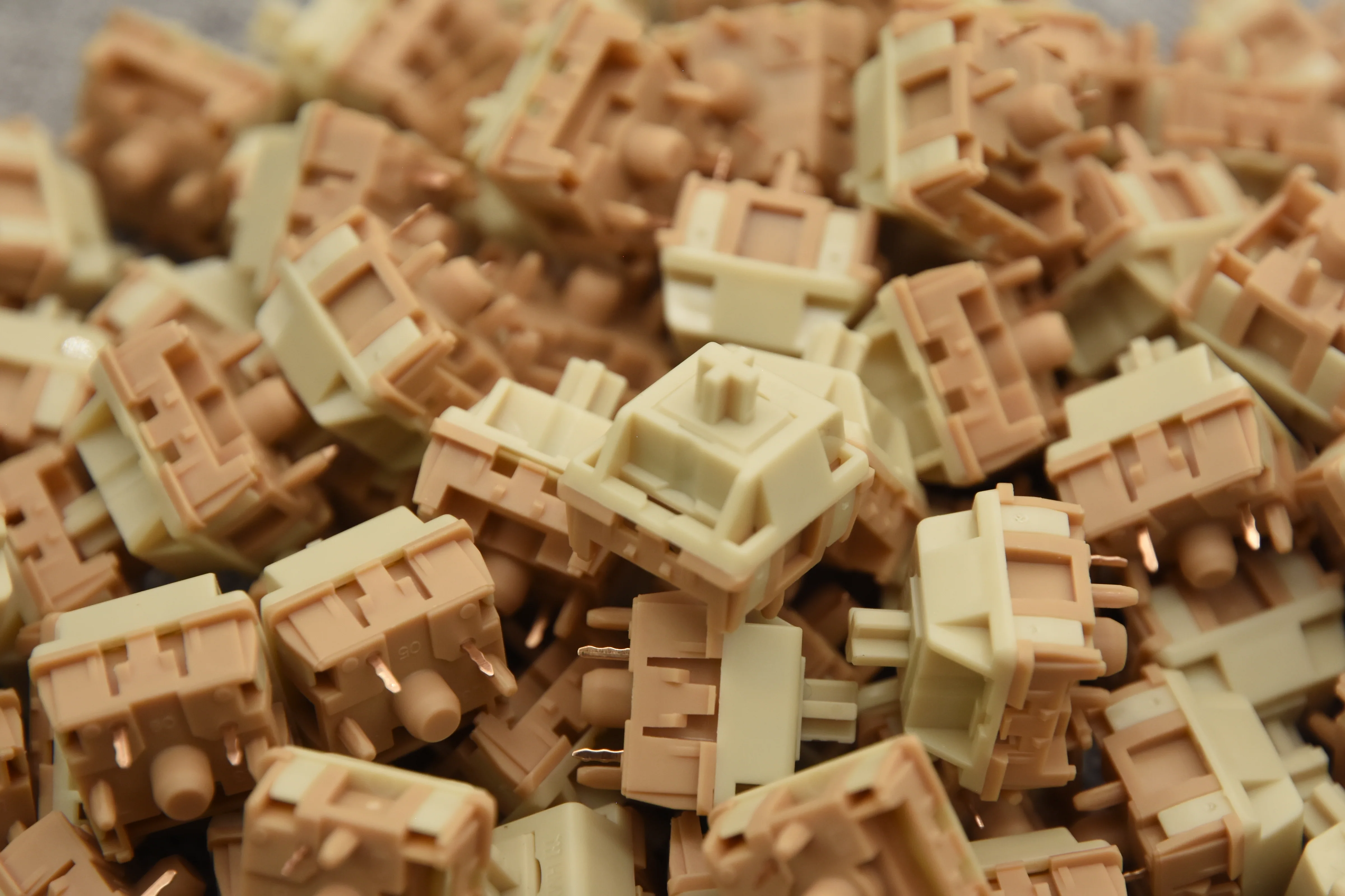 HMX SANDSTORM TACTILE SWITCH FACTORY LUBED (10PCS) - Image 2