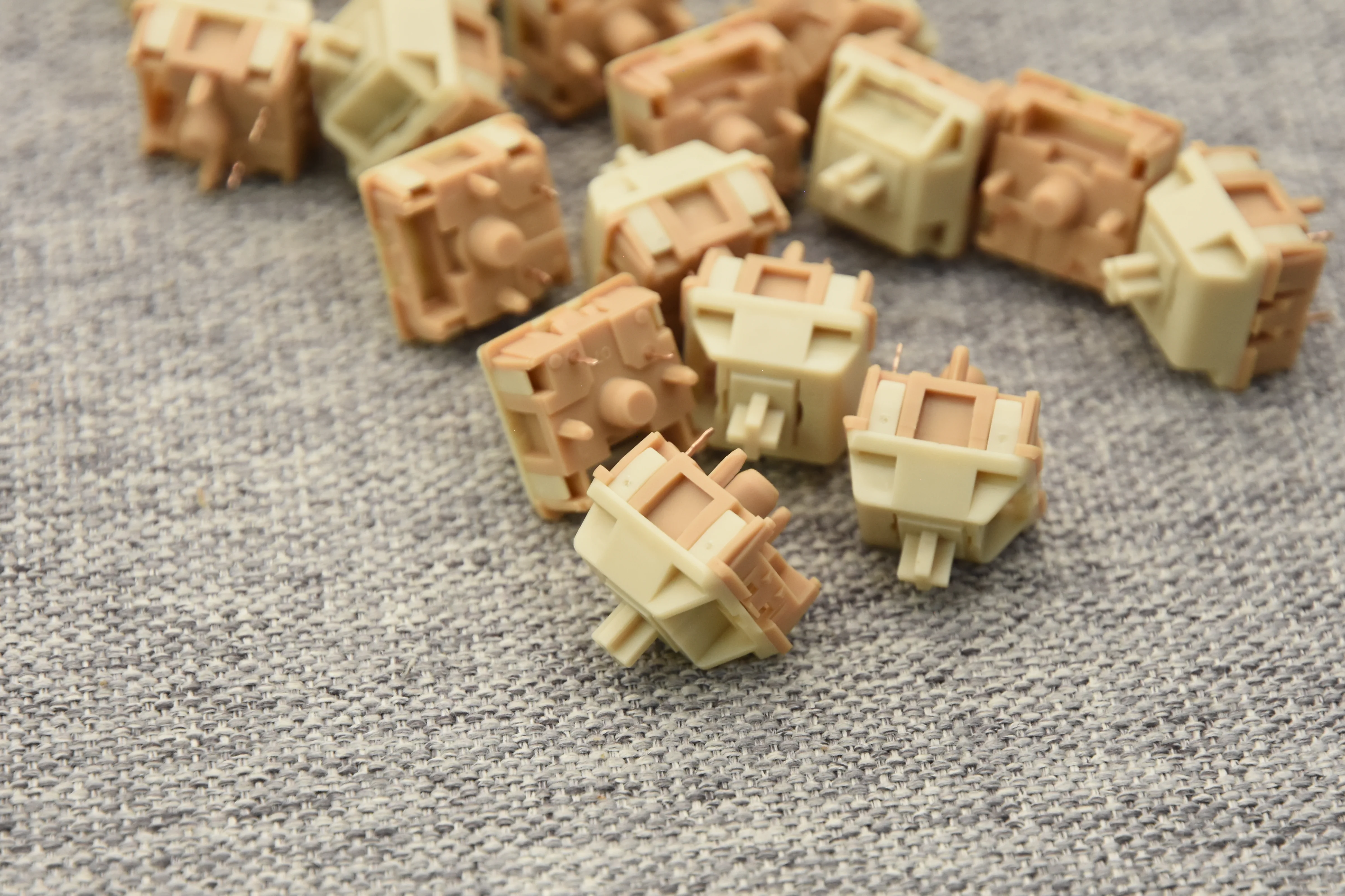 HMX SANDSTORM TACTILE SWITCH FACTORY LUBED (10PCS) - Image 6