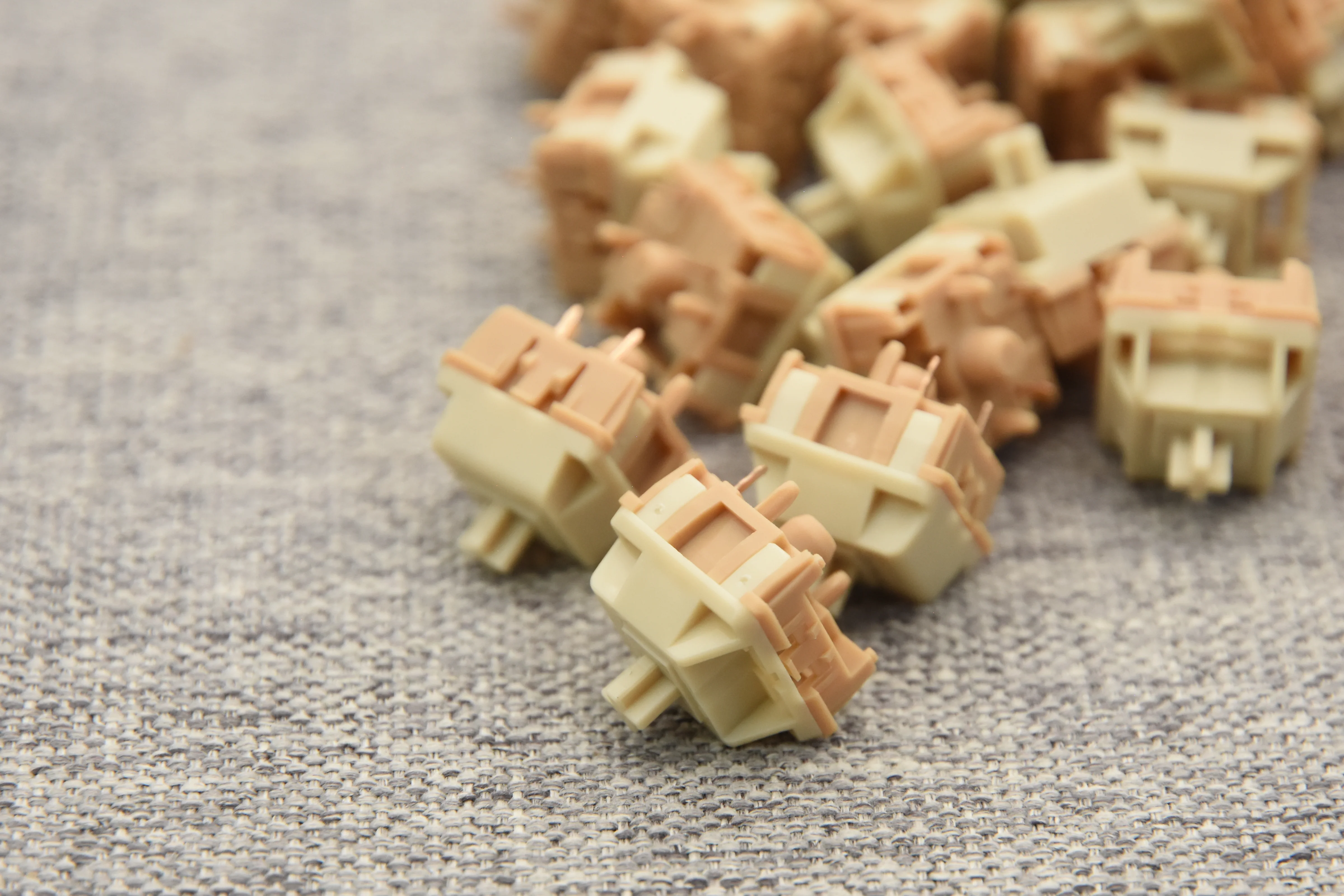HMX SANDSTORM TACTILE SWITCH FACTORY LUBED (10PCS) - Image 7