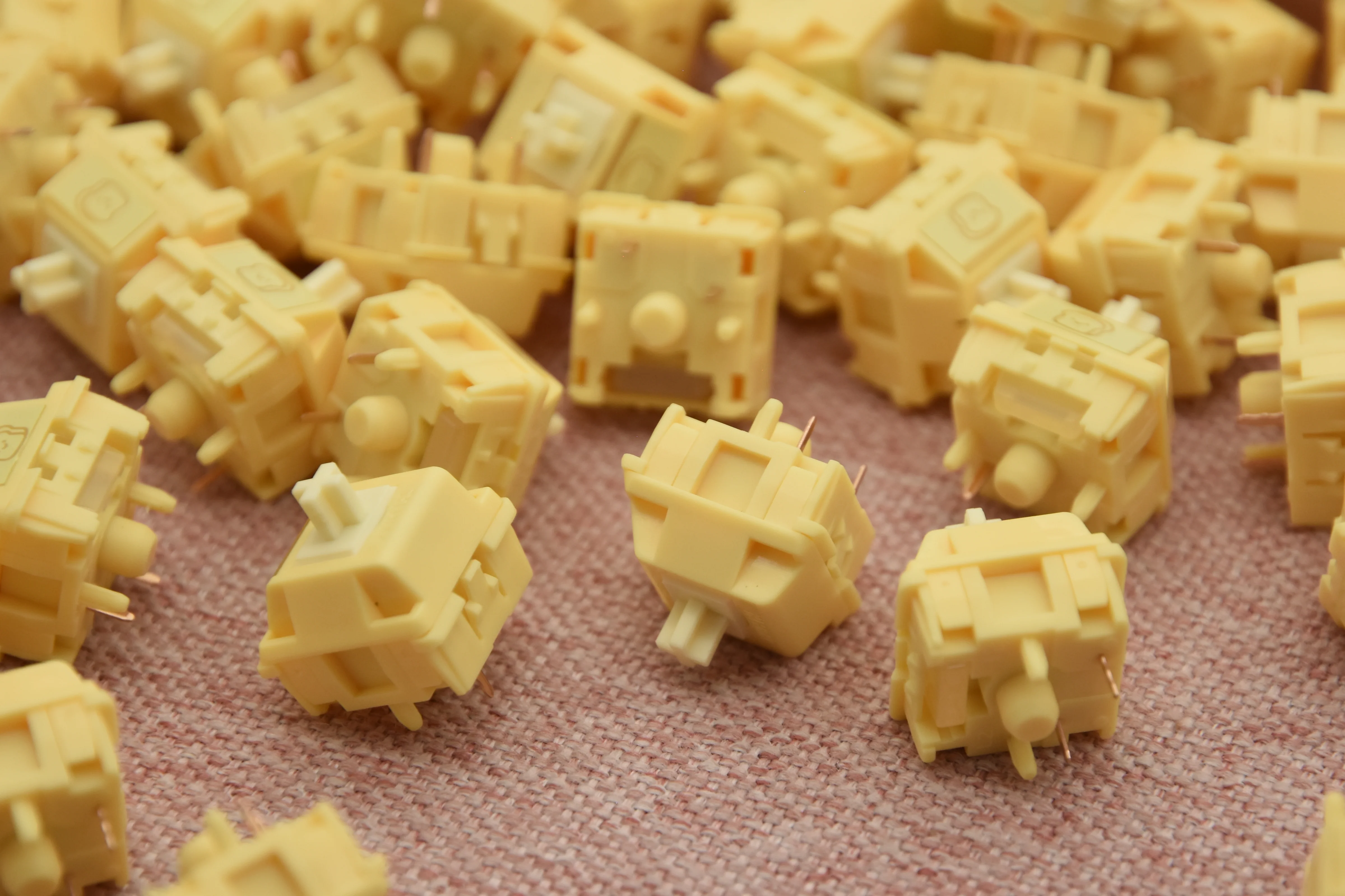 HMX TOAST LINEAR SWITCH FACTORY LUBED (10PCS) - Image 14