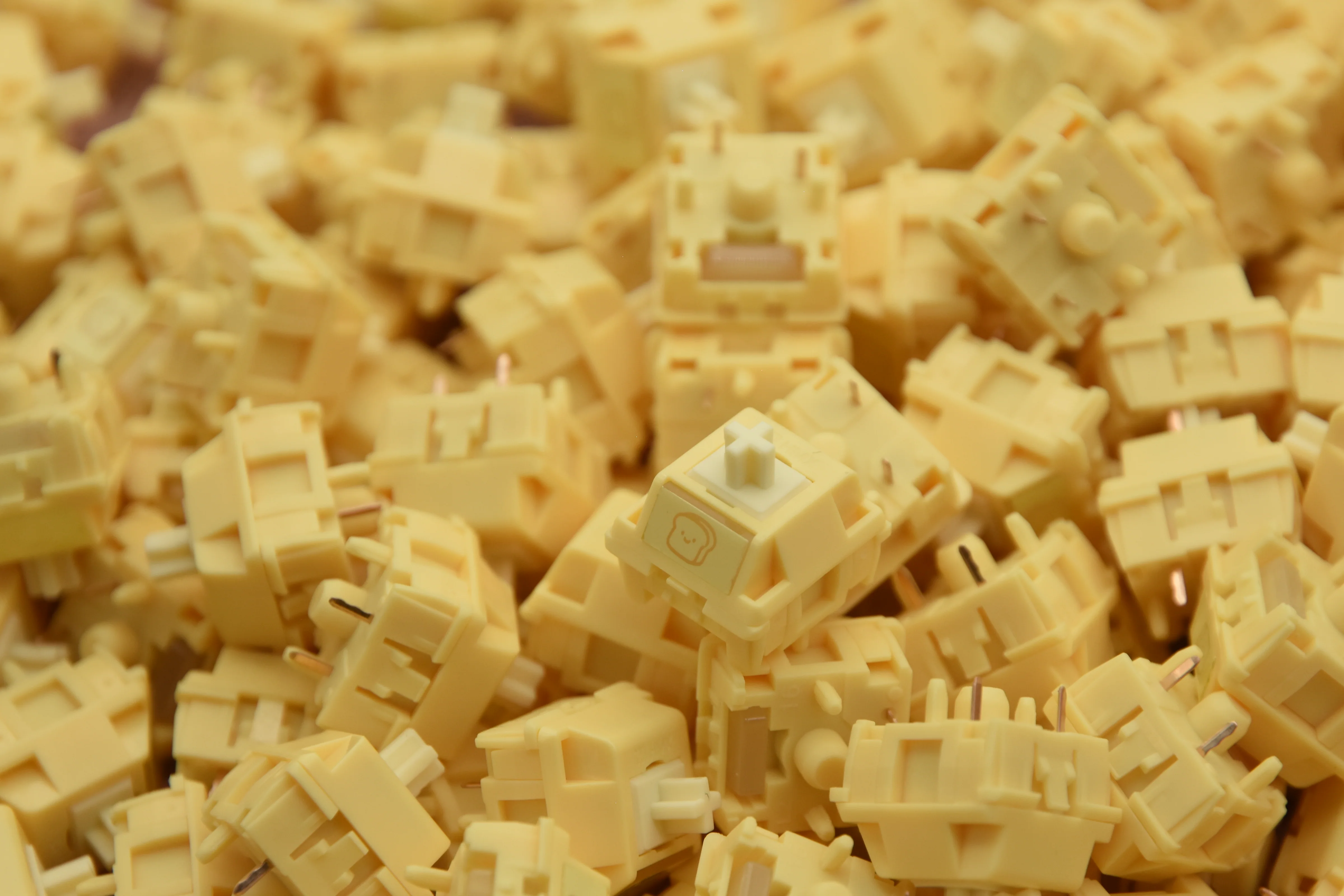 HMX TOAST LINEAR SWITCH FACTORY LUBED (10PCS) - Image 3