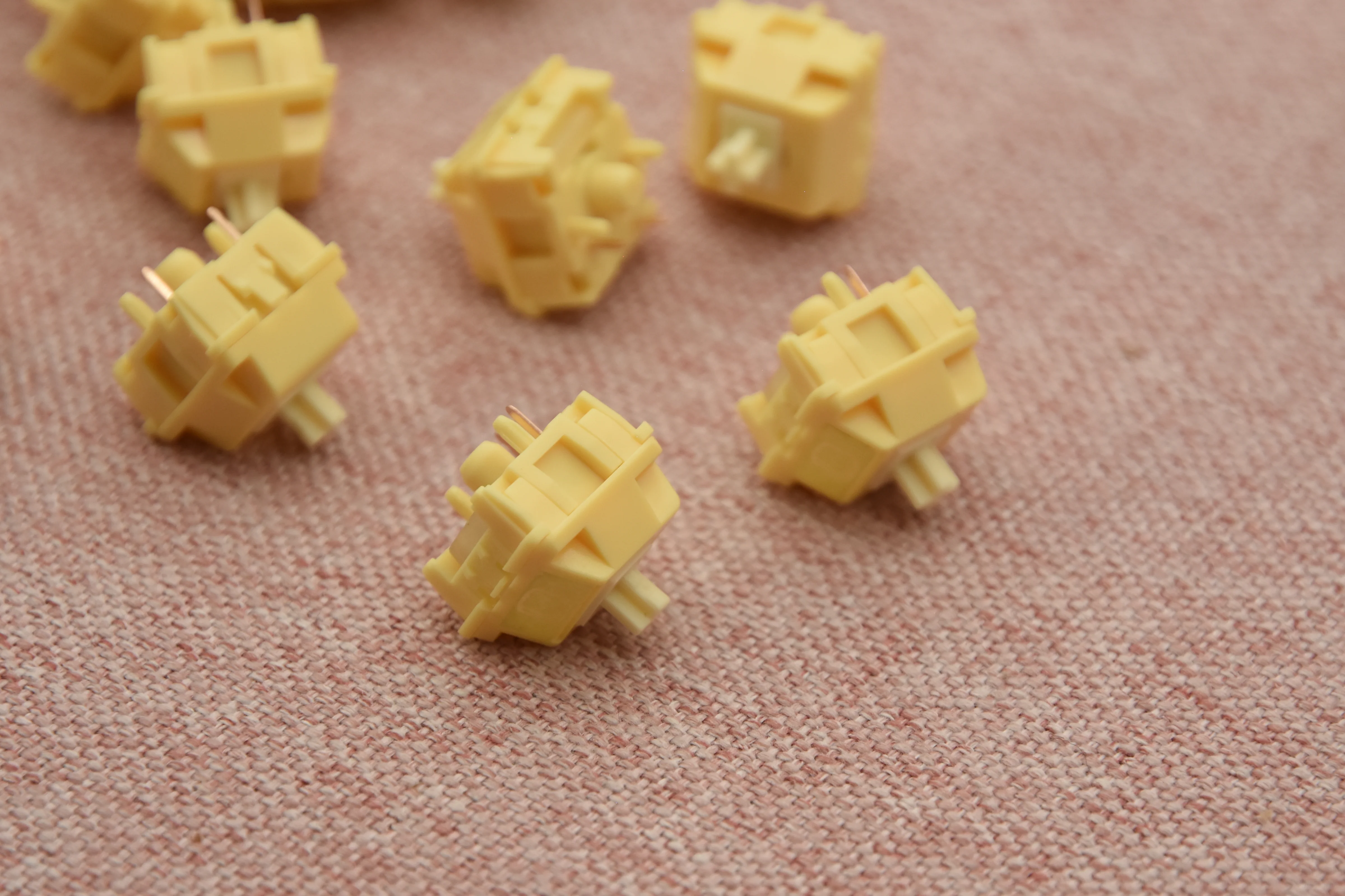 HMX TOAST LINEAR SWITCH FACTORY LUBED (10PCS) - Image 5