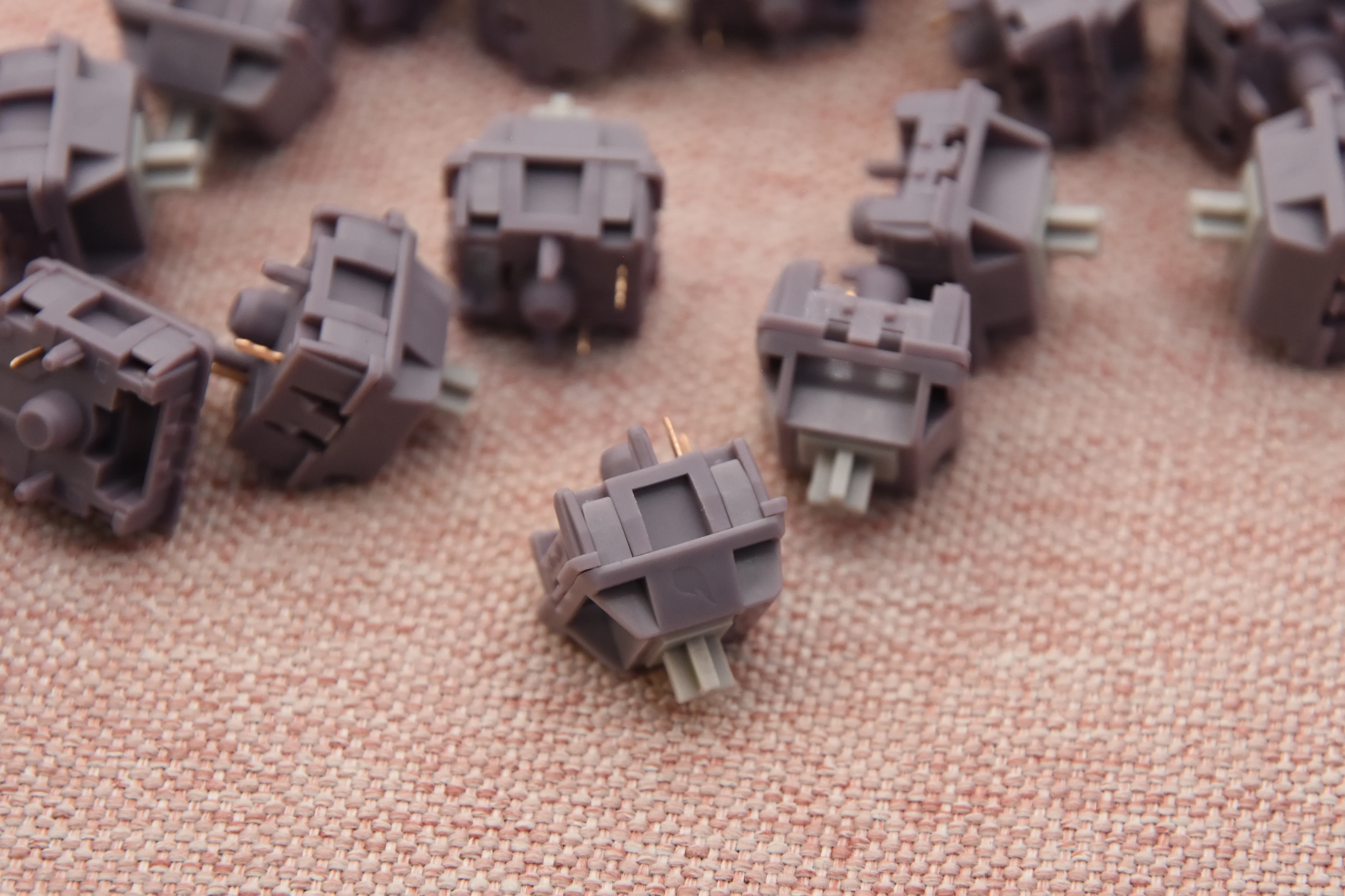 HMX VALERIAN LIGHT TACTILE SWITCH FACTORY LUBED (10PCS) - Image 8