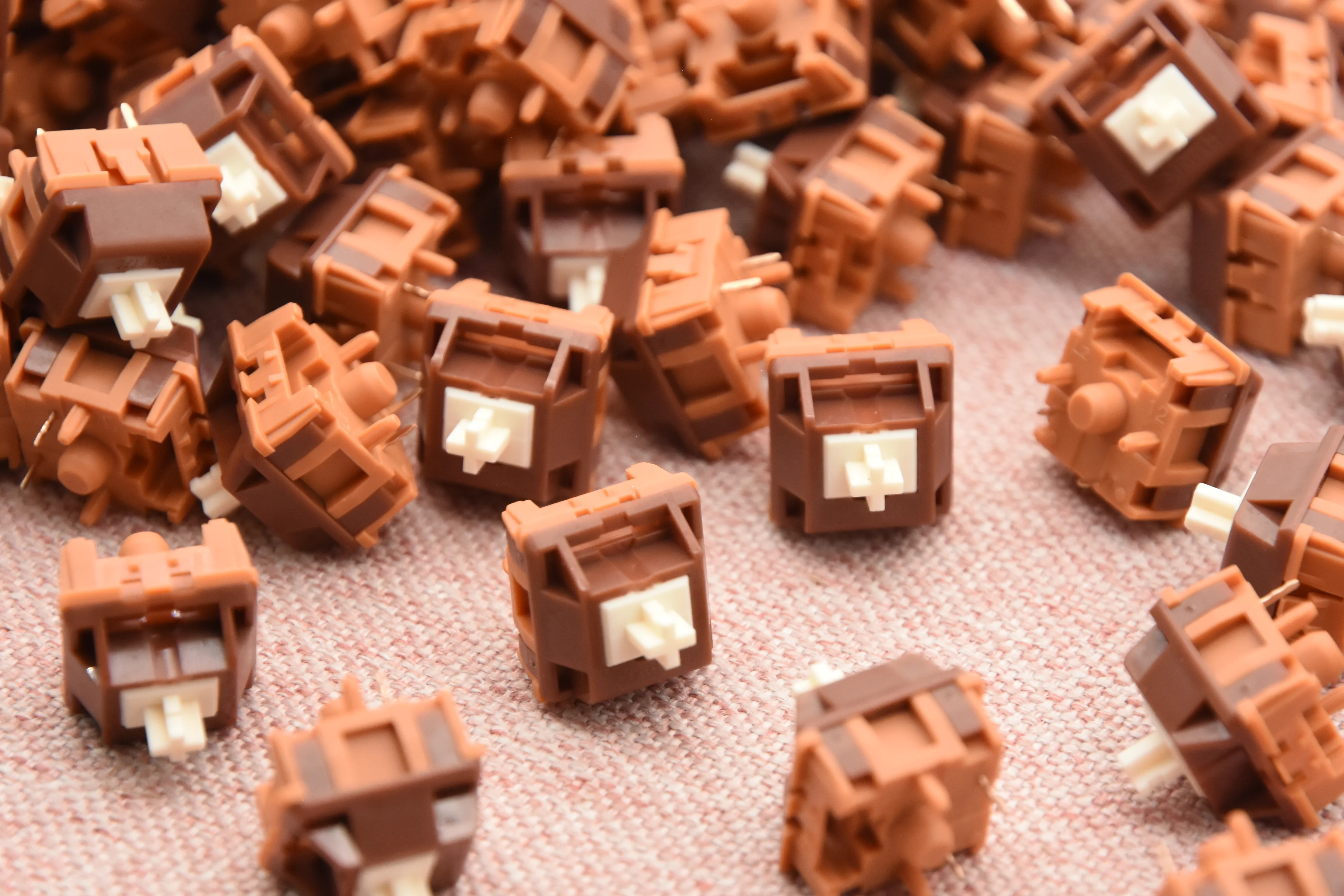 HMX VOLUME 0 T SILENT TACTILE SWITCH FACTORY LUBED (35PCS) - Image 12