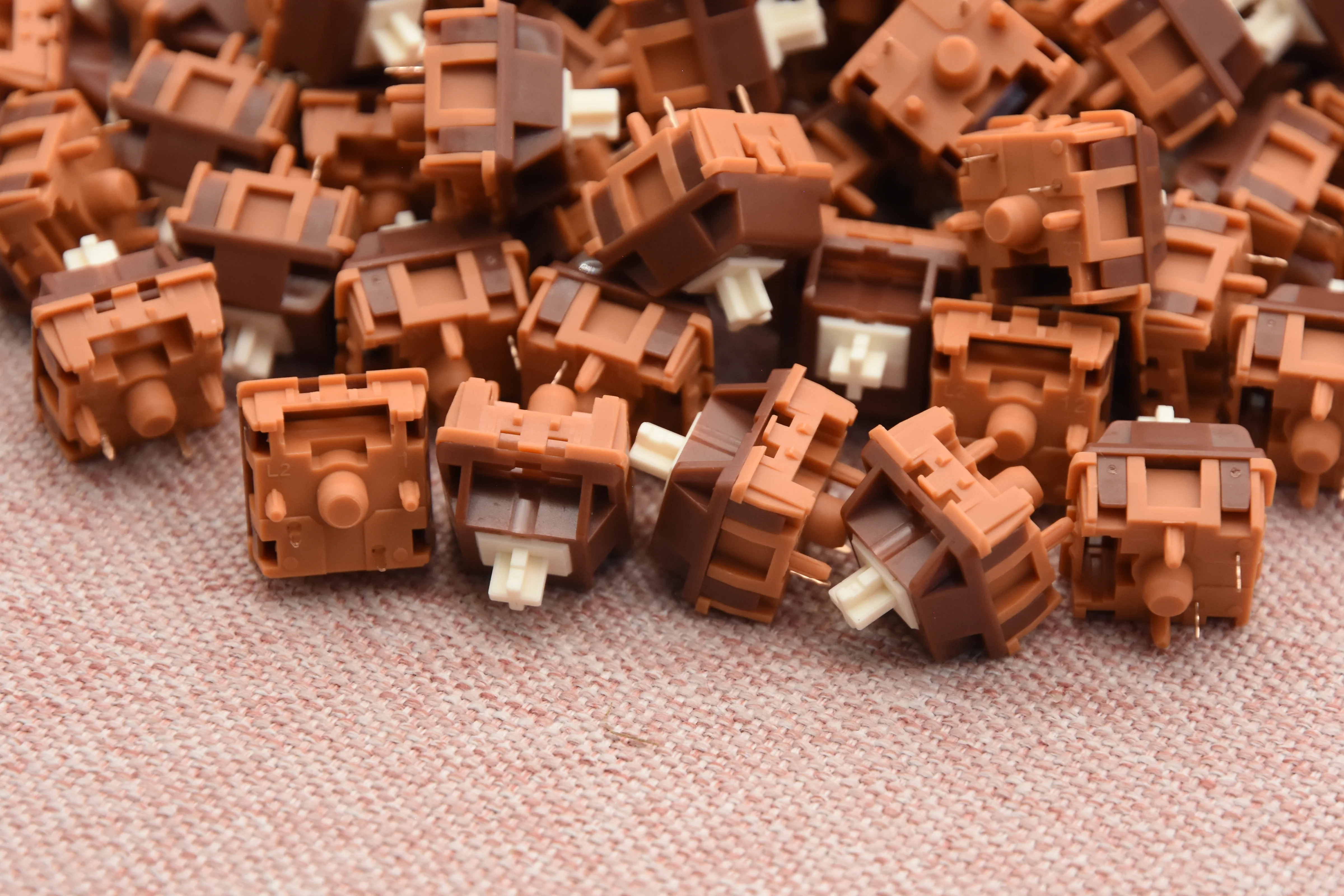 HMX VOLUME 0 T SILENT TACTILE SWITCH FACTORY LUBED (35PCS) - Image 8