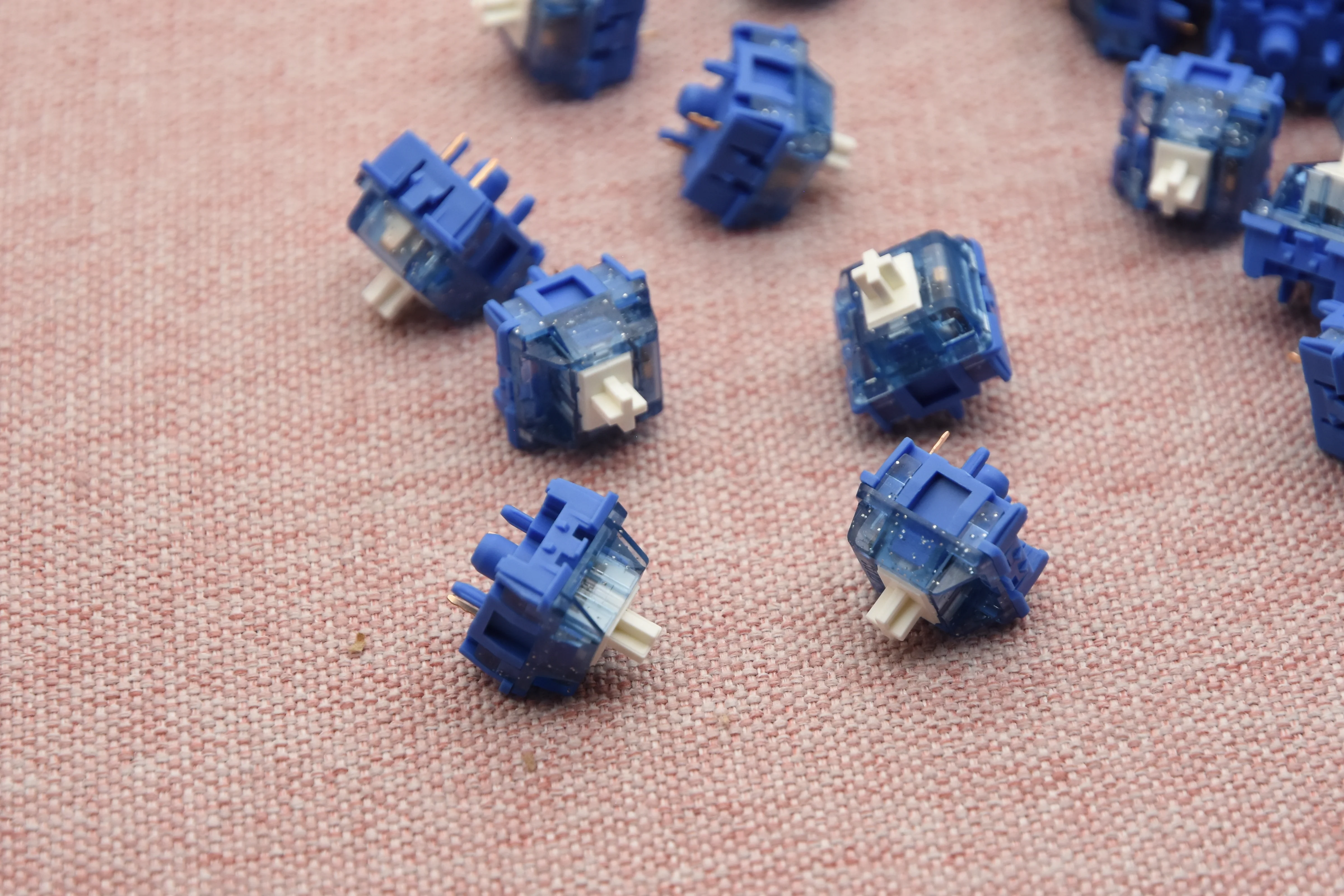 Sillyworks X HMX Waverider V2 Tactile Switch FACTORY LUBED (10PCS) - Image 4
