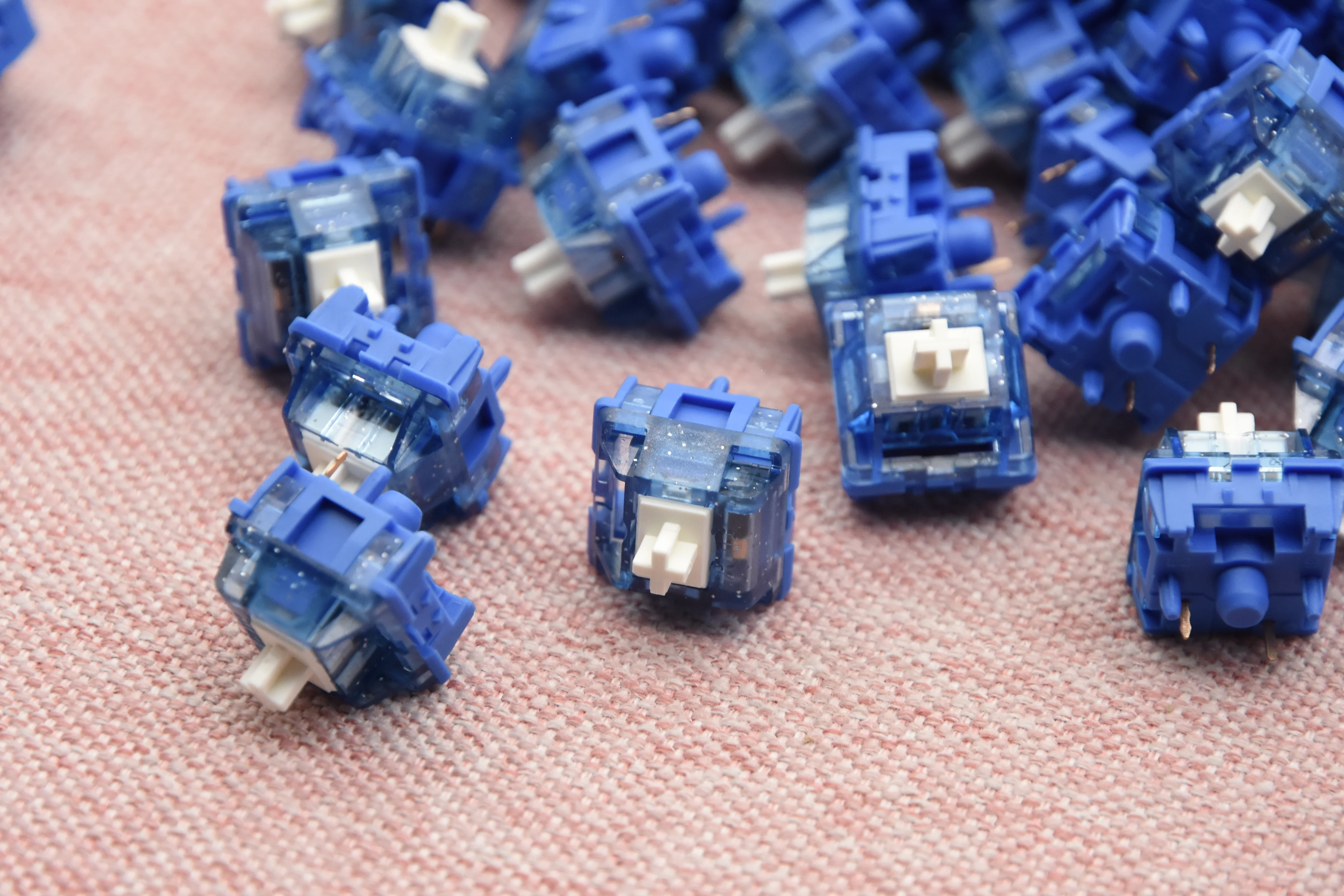 Sillyworks X HMX Waverider V2 Tactile Switch FACTORY LUBED (10PCS) - Image 5
