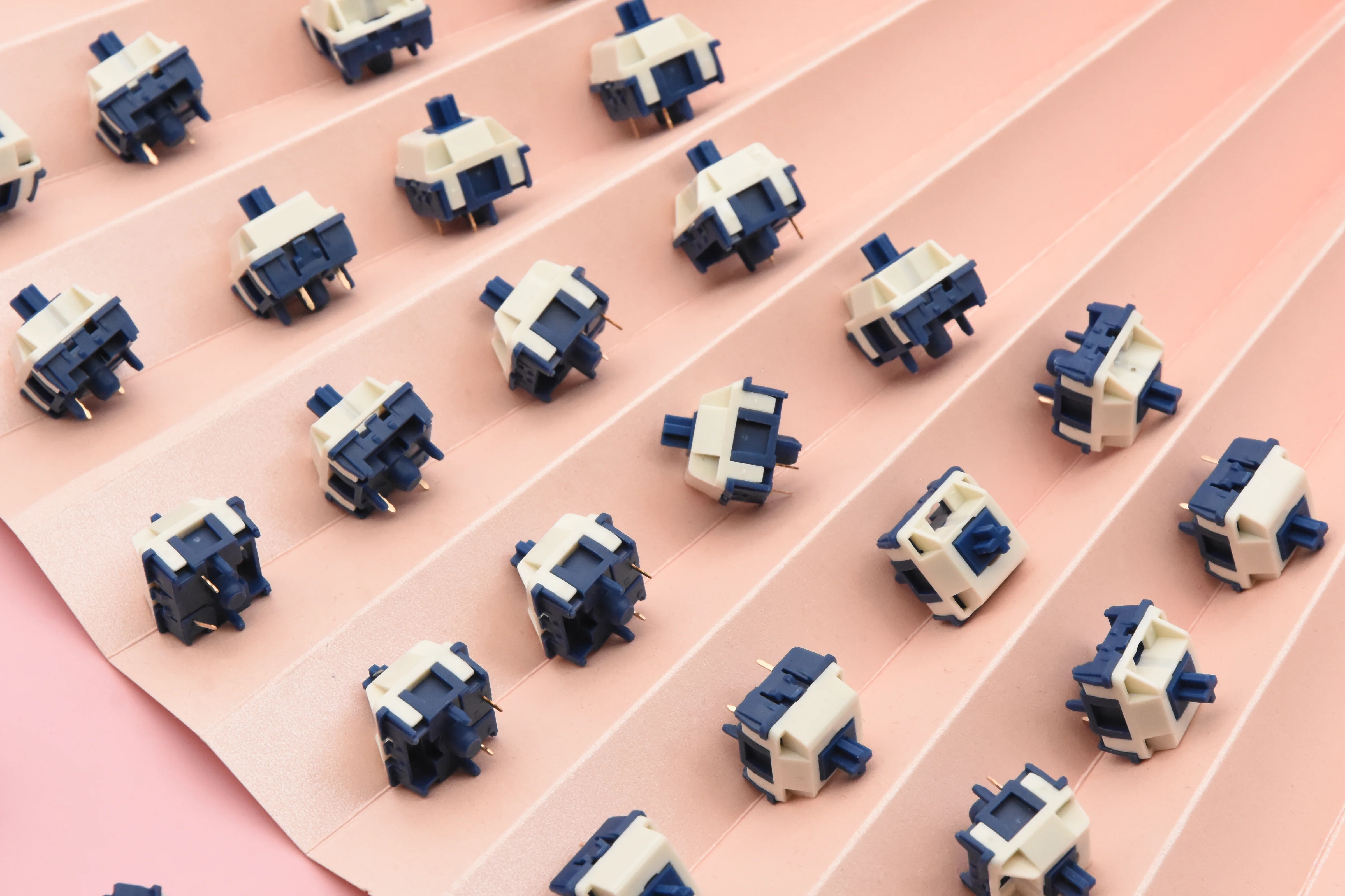 HMX XINHAI LINEAR SWITCH FACTORY LUBED EDITION (10PCS) - Image 5