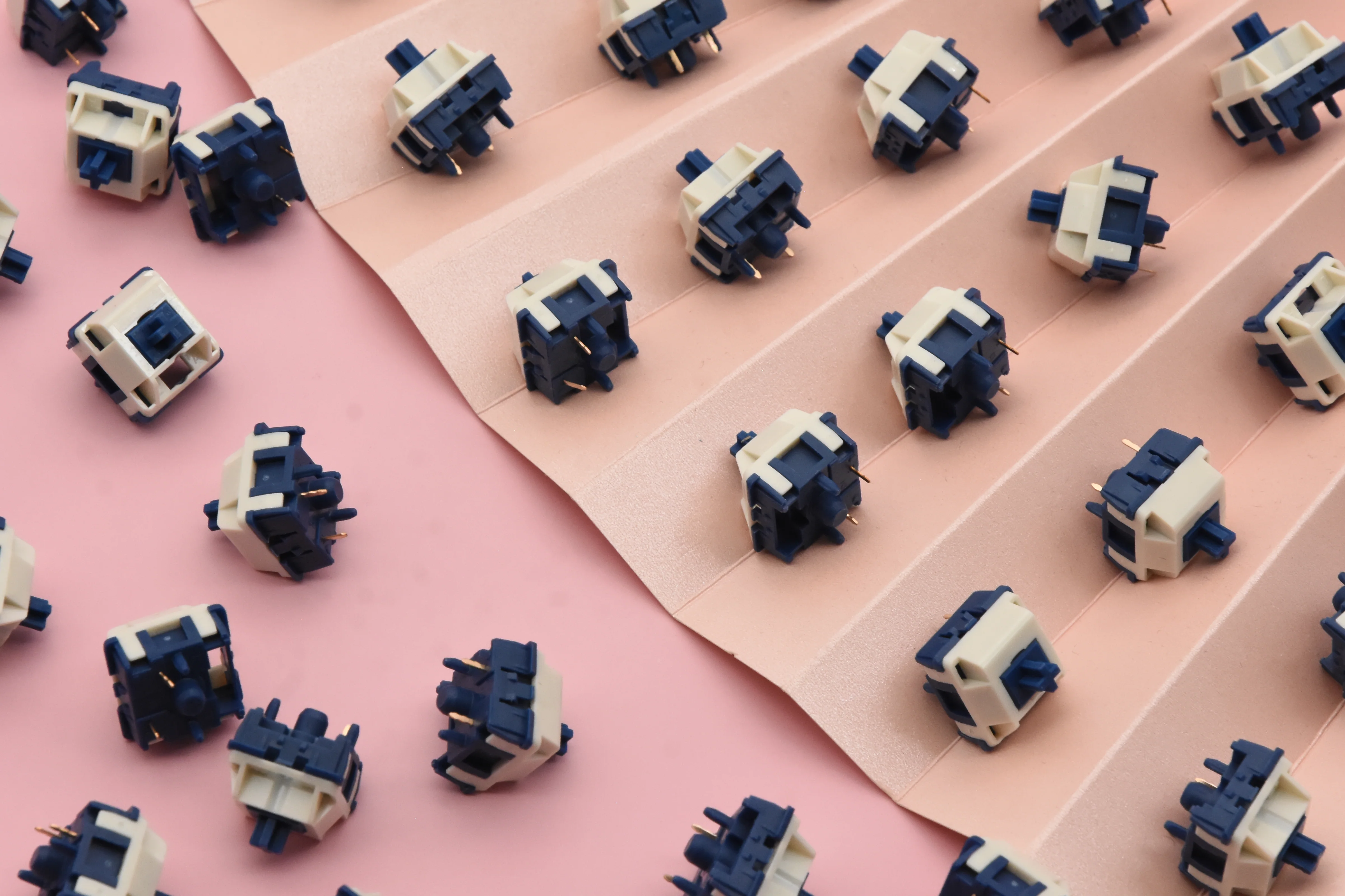 HMX XINHAI LINEAR SWITCH FACTORY LUBED EDITION (10PCS) - Image 7
