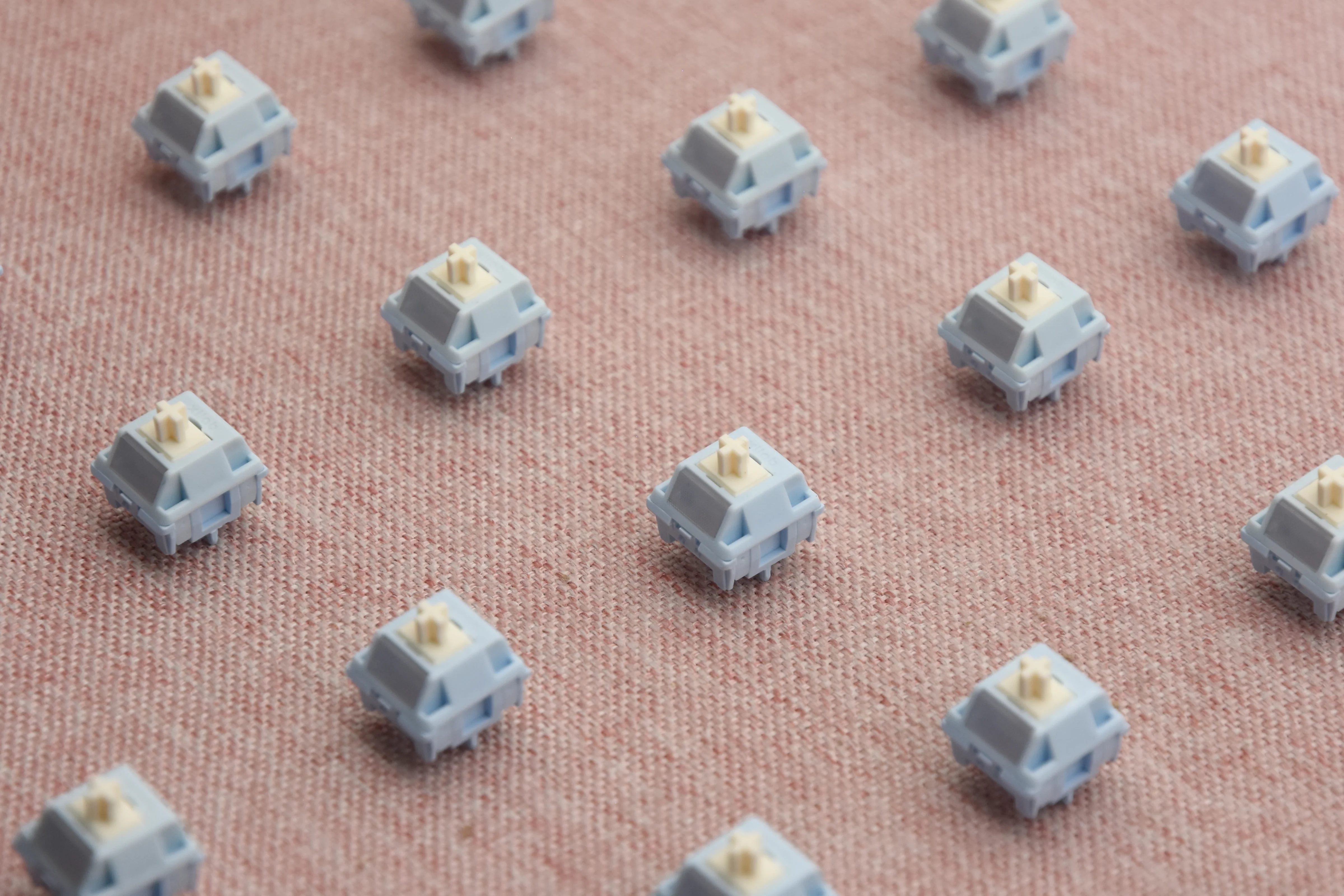 HMX YOGURT S LINEAR SWITCH FACTORY LUBED (10PCS) - Image 9