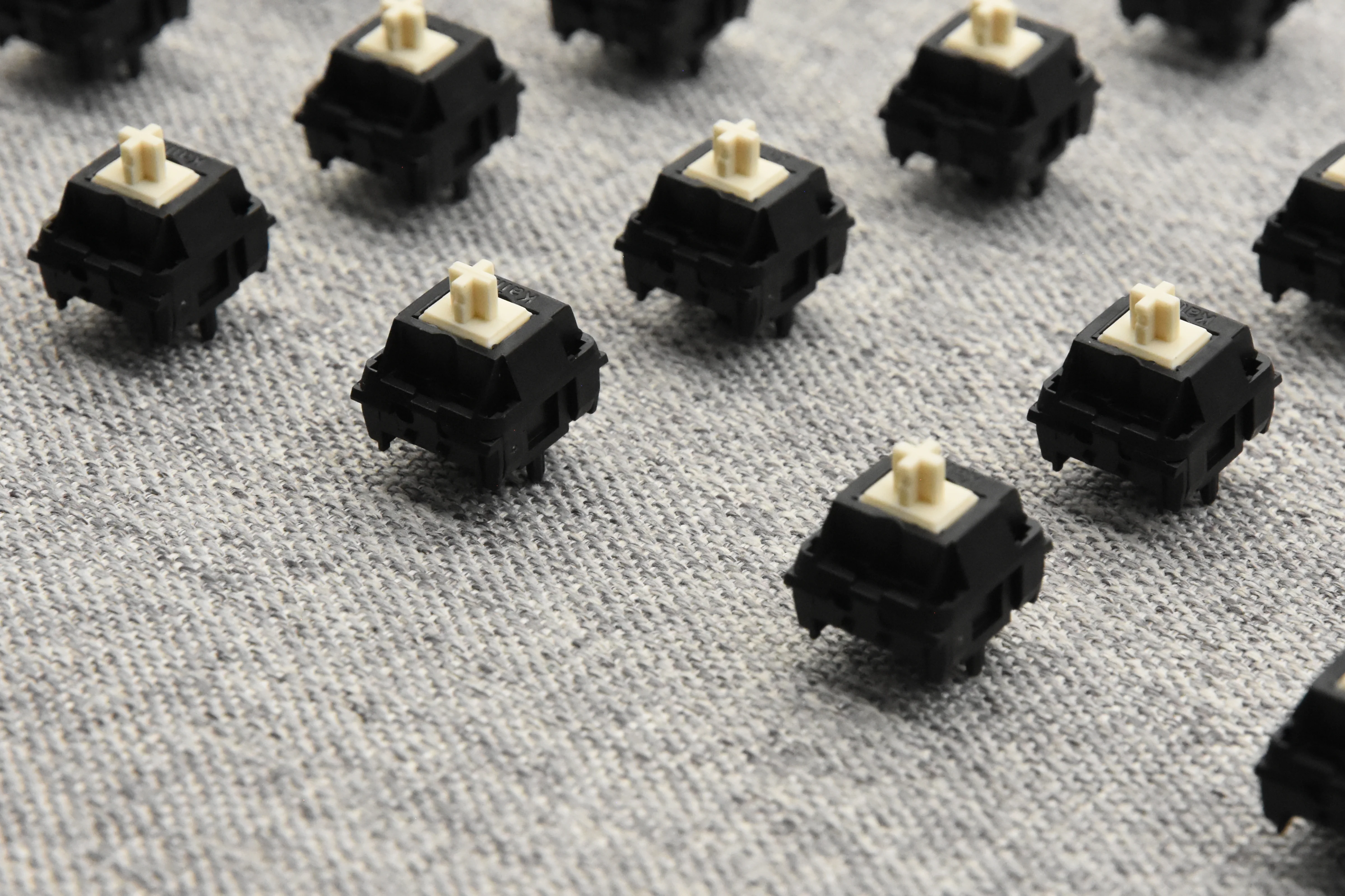KAILH BCP BLACK CHERRY PIE LINEAR SWITCH FACTORY LUBED (10PCS) - Image 12