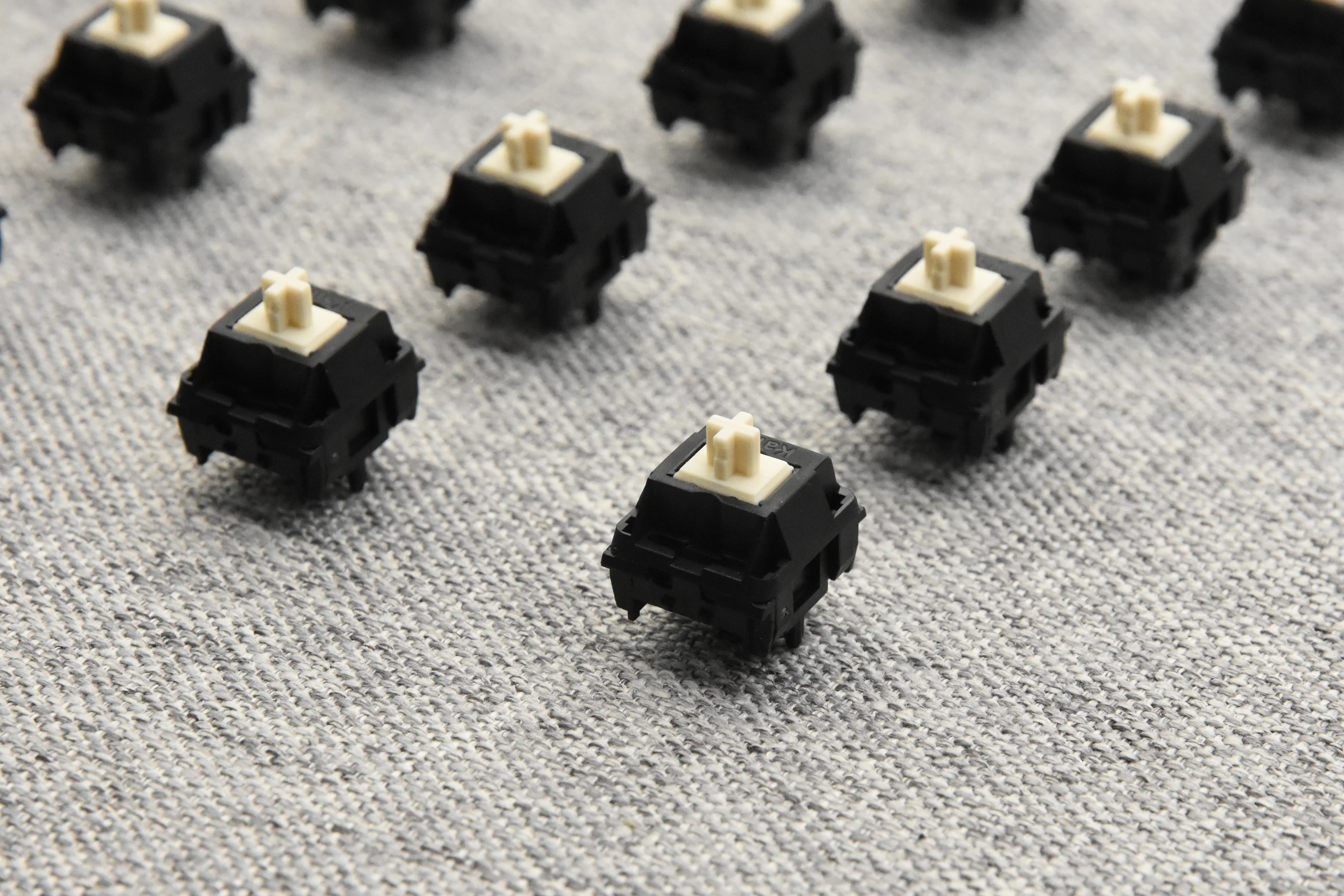 KAILH BCP BLACK CHERRY PIE LINEAR SWITCH FACTORY LUBED (10PCS) - Image 15