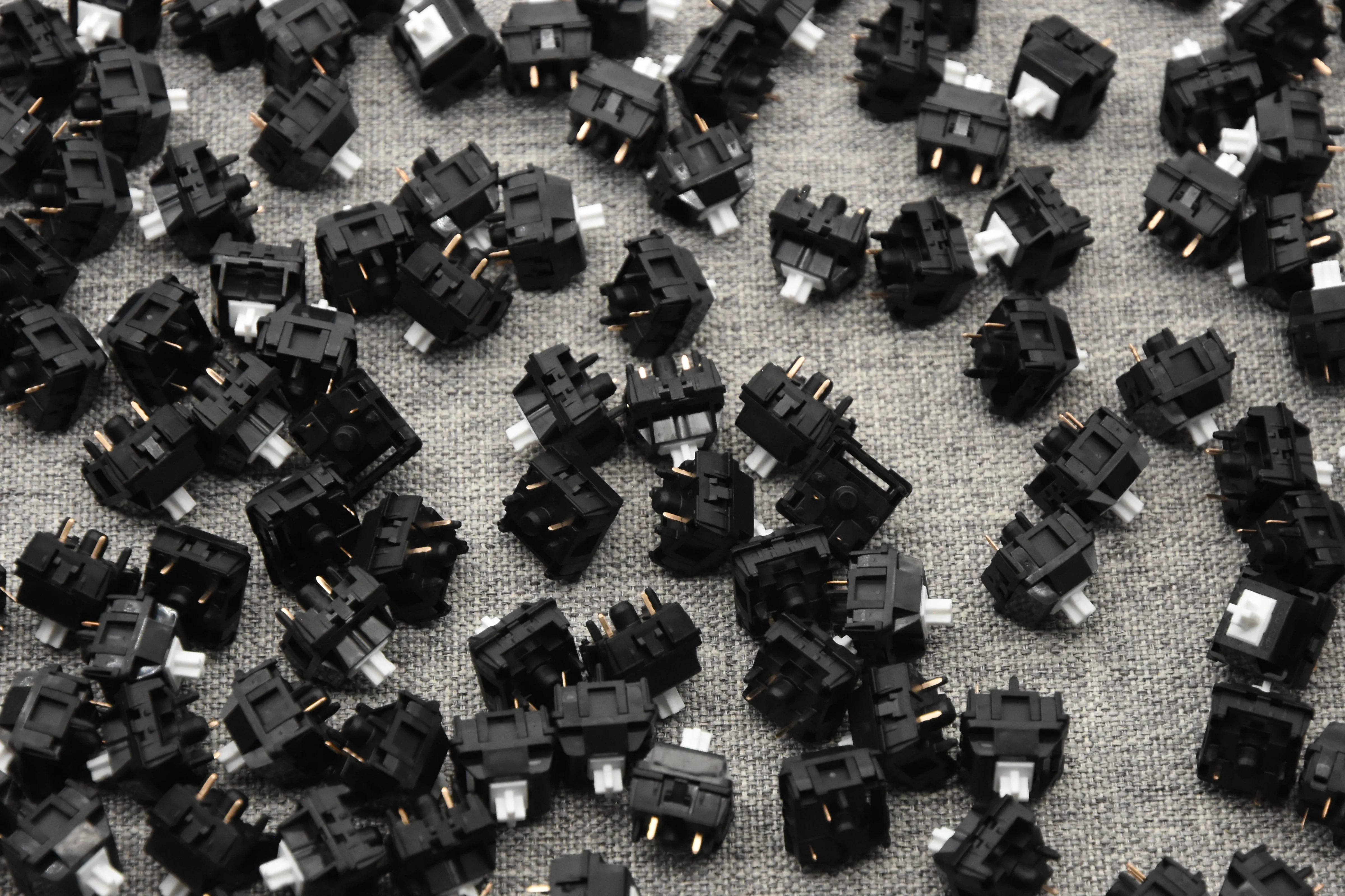 KEEBSCAPE.CO X HMX SNOW CRASH RAIL BOTTOM OUT LINEAR SWITCH FACTORY LUBED EDITION (10PCS) - Image 8