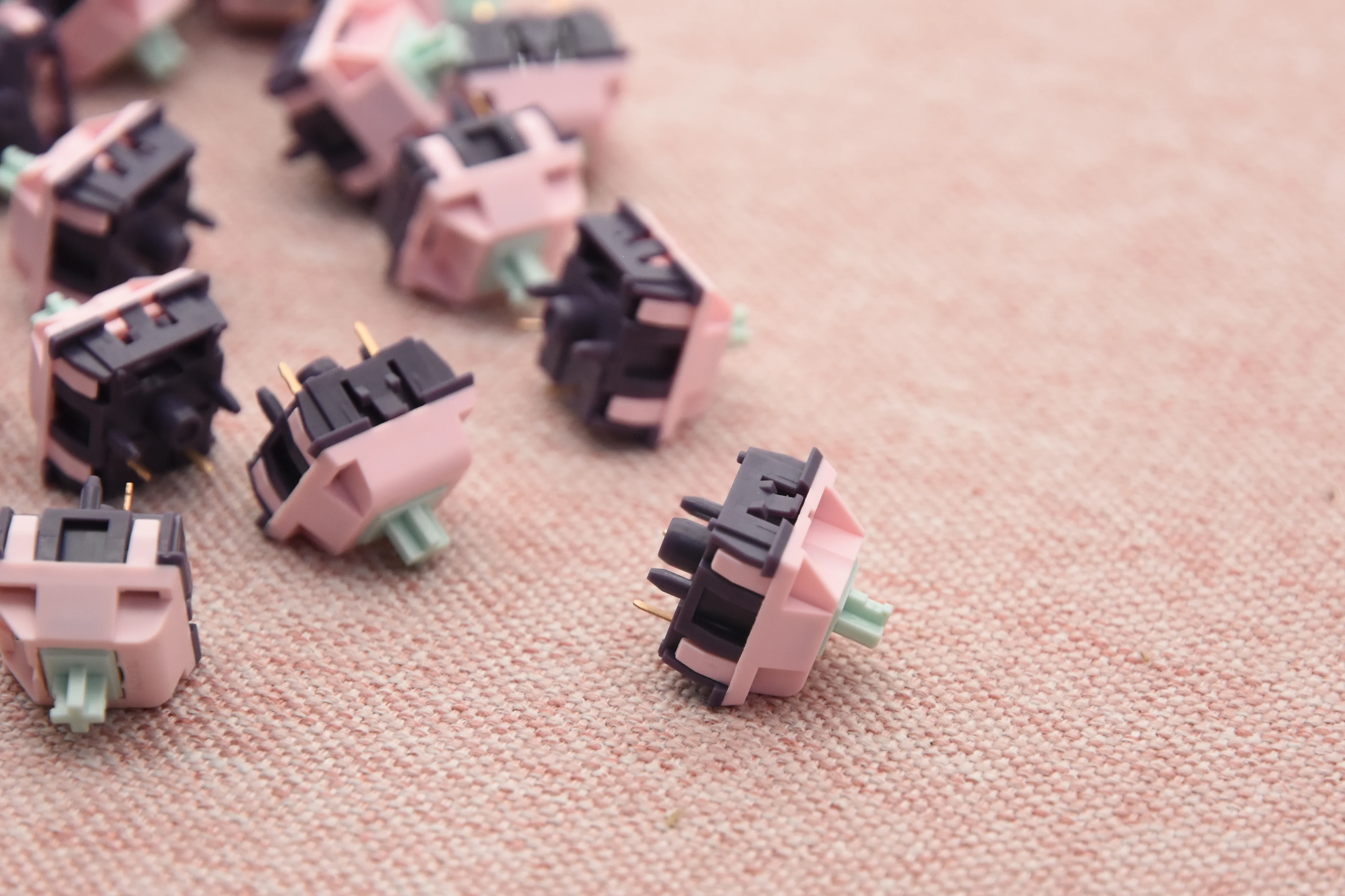 Keygeek Butterfly Linear Switch Factory Lubed (10PCS) - Image 4