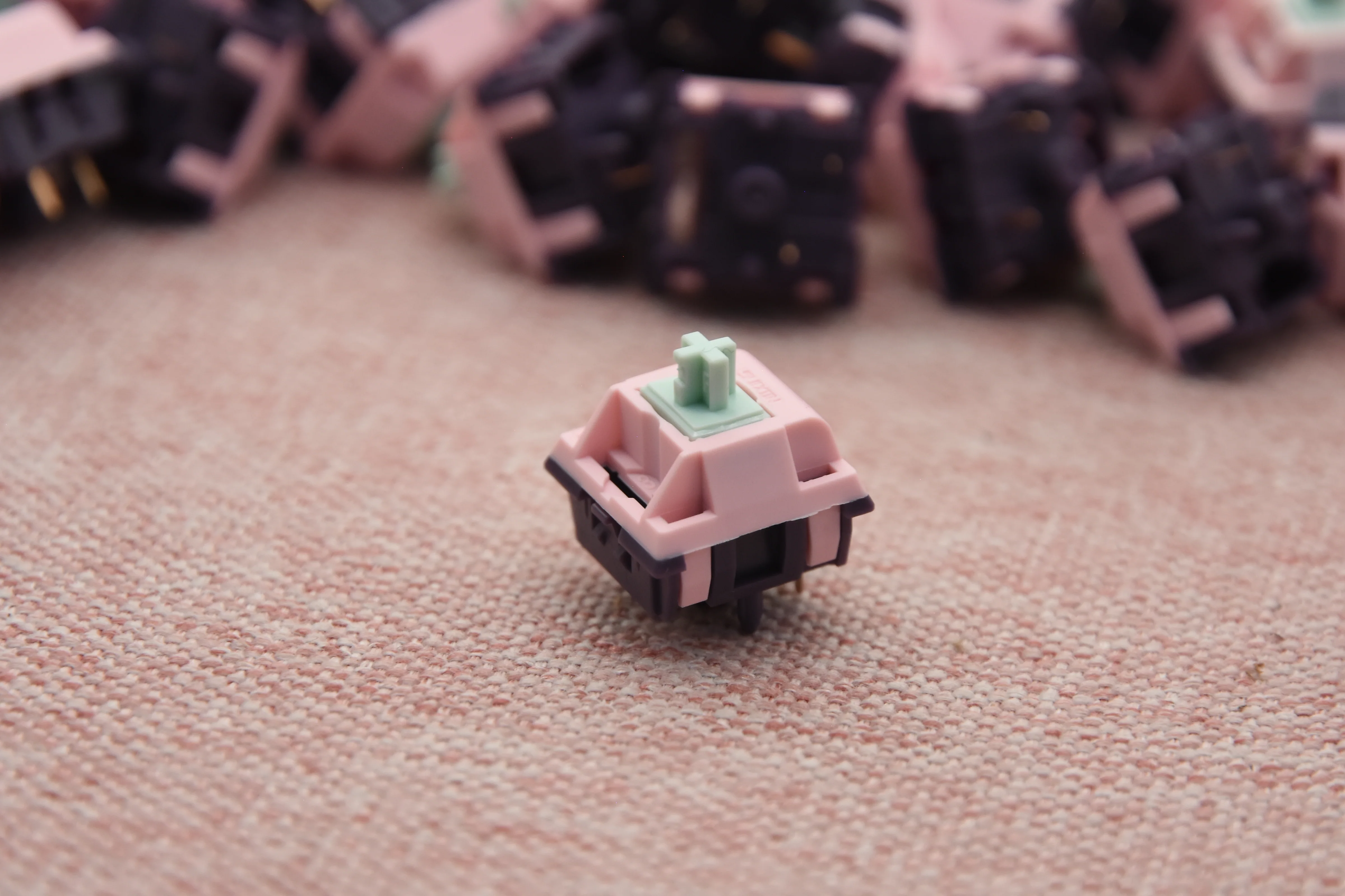 Keygeek Butterfly Linear Switch Factory Lubed (10PCS) - Image 5