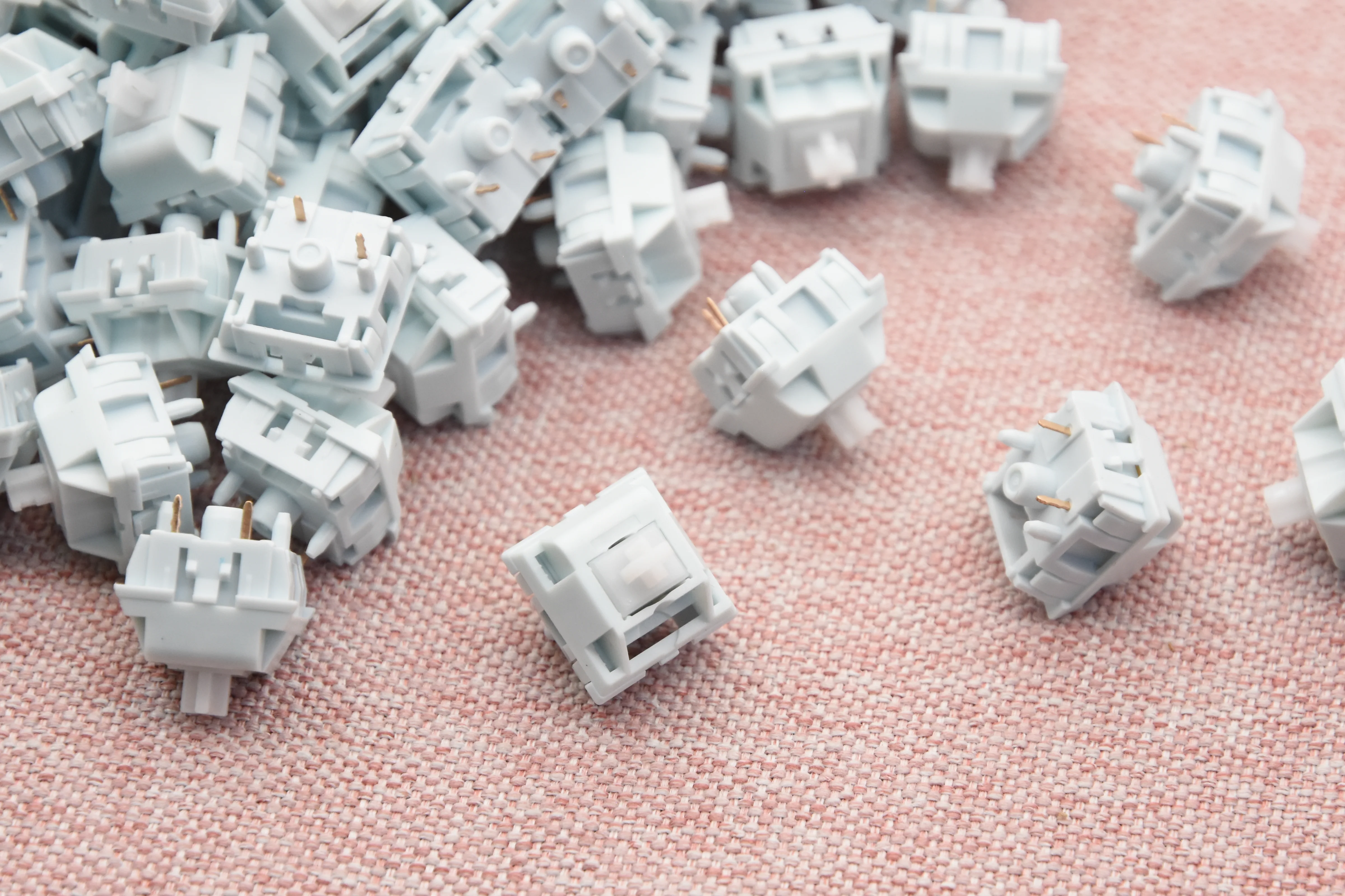 Keygeek Cera Linear Switch Factory Lubed (10PCS) - Image 3