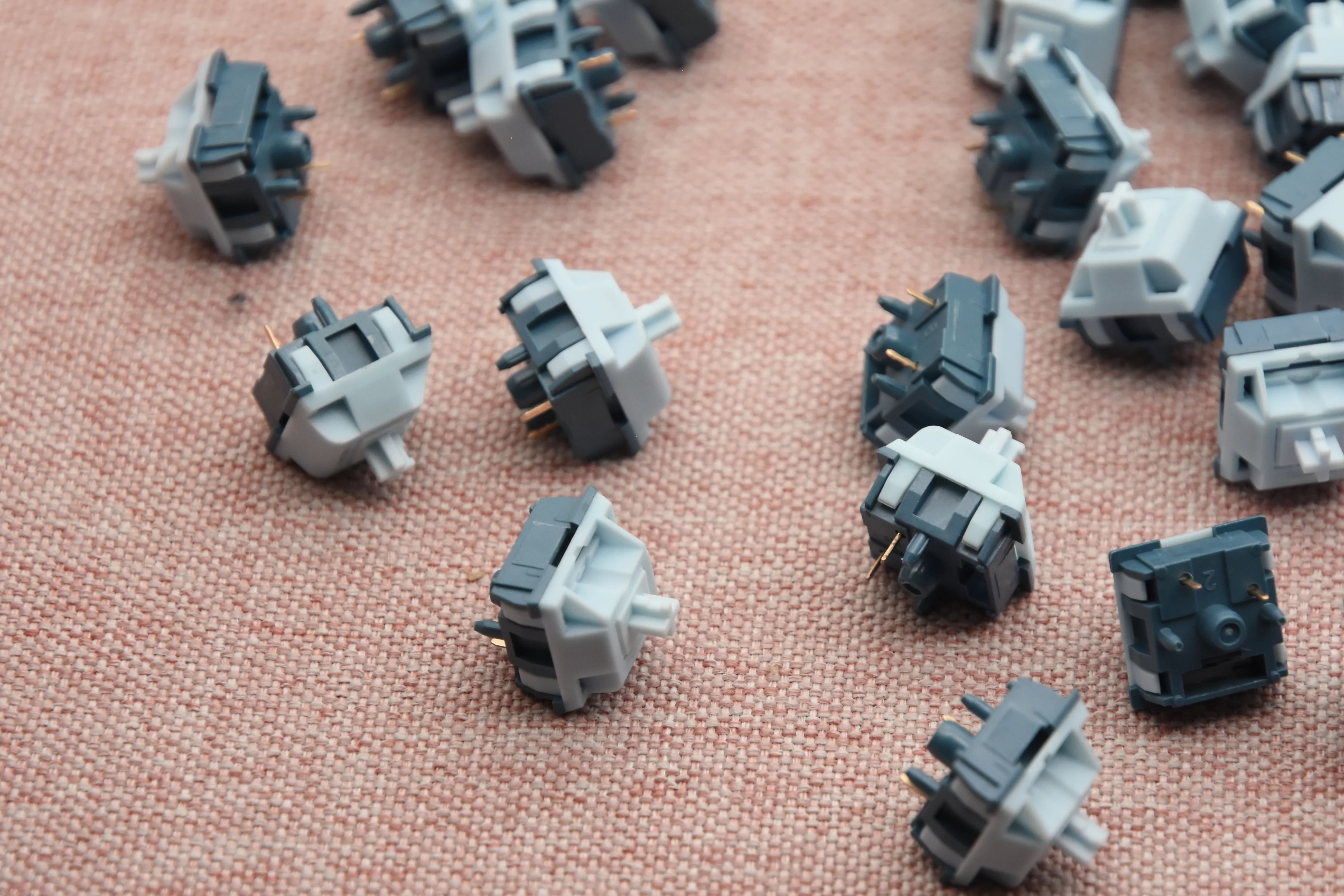KEYGEEK DING DING LINEAR SWITCH FACTORY LUBED (10PCS) - Image 8