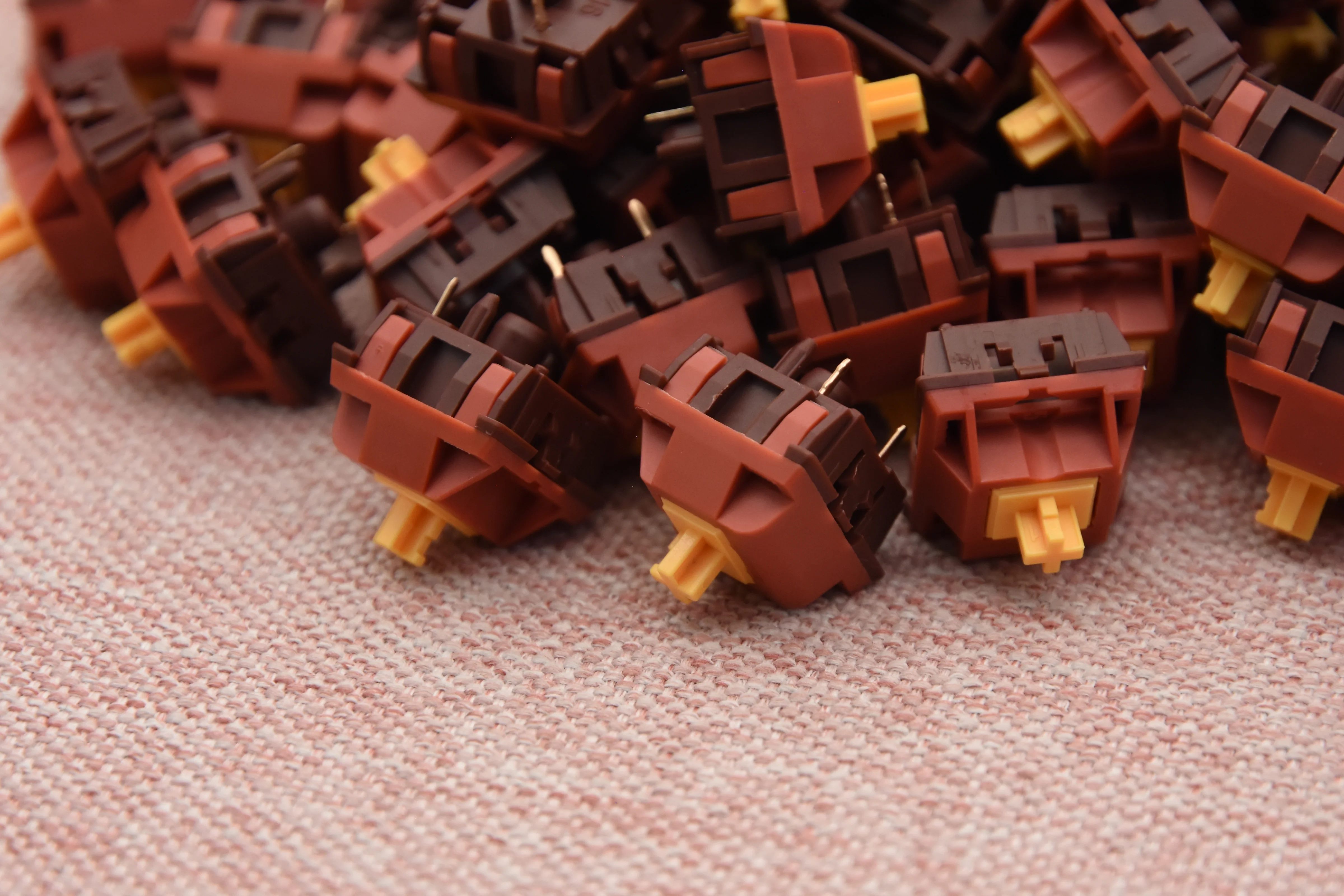 Keygeek Explosion Linear Switch Factory Lubed (10PCS) - Image 4