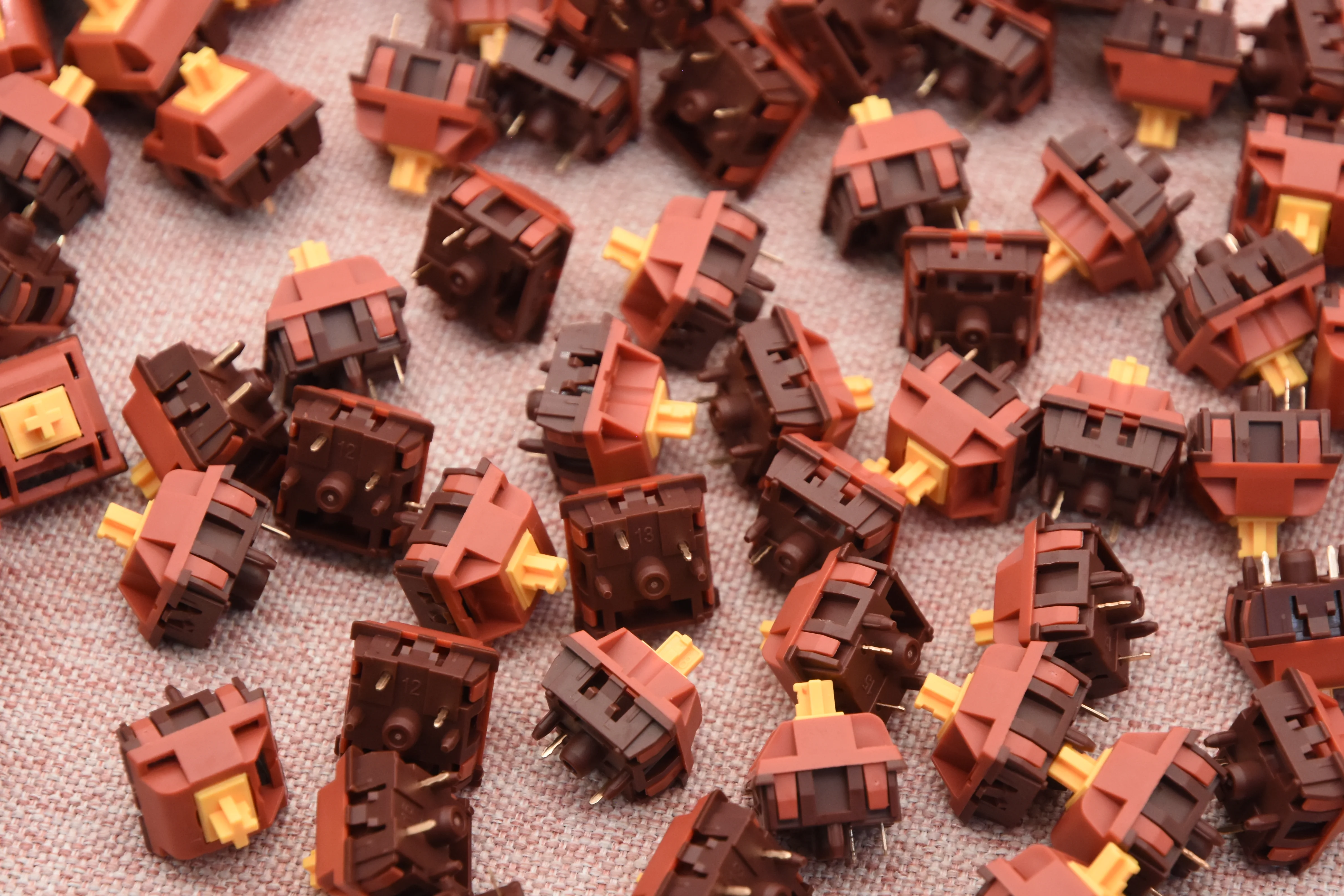 Keygeek Explosion Linear Switch Factory Lubed (10PCS) - Image 6