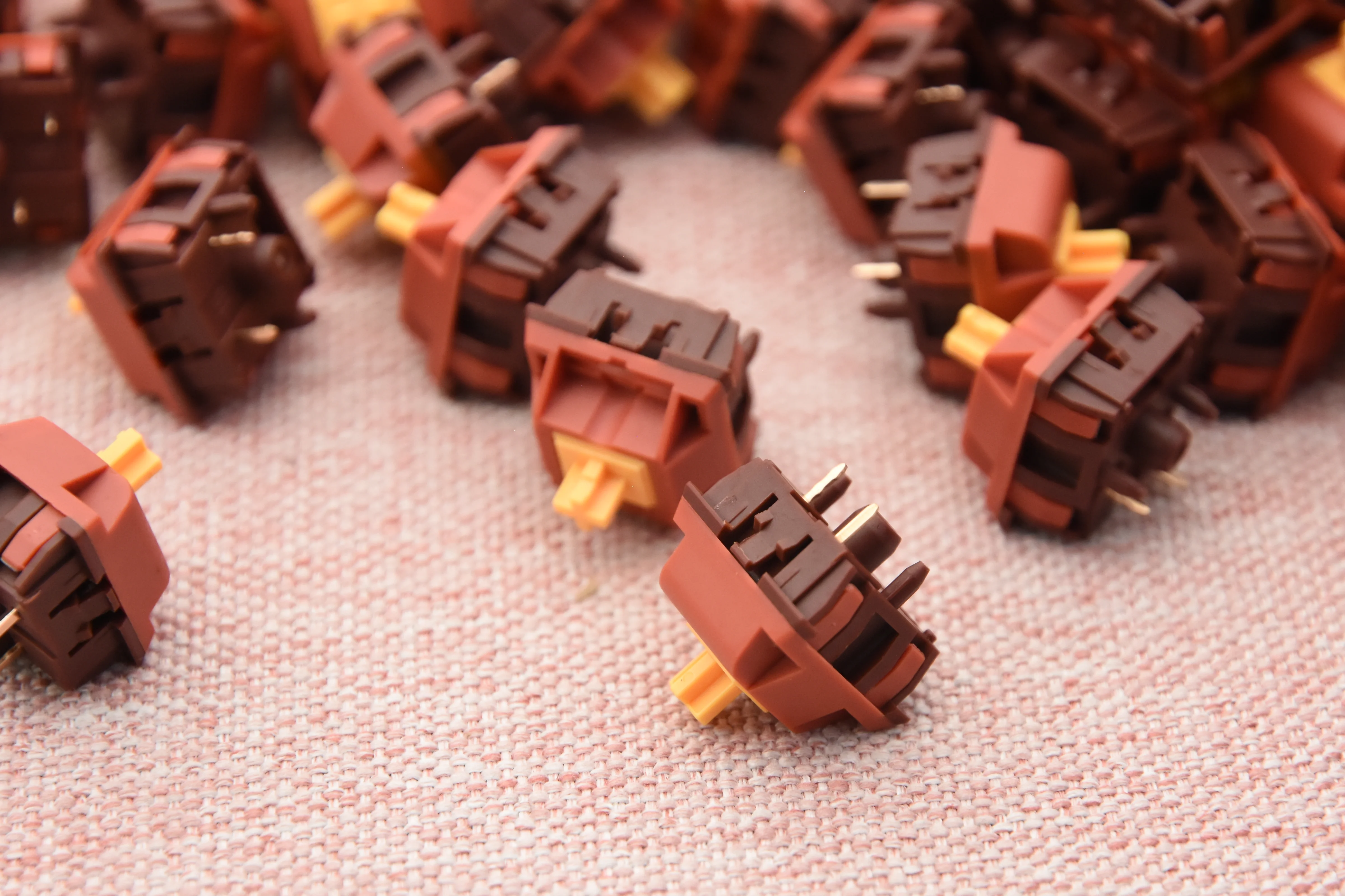 Keygeek Explosion Linear Switch Factory Lubed (10PCS) - Image 7