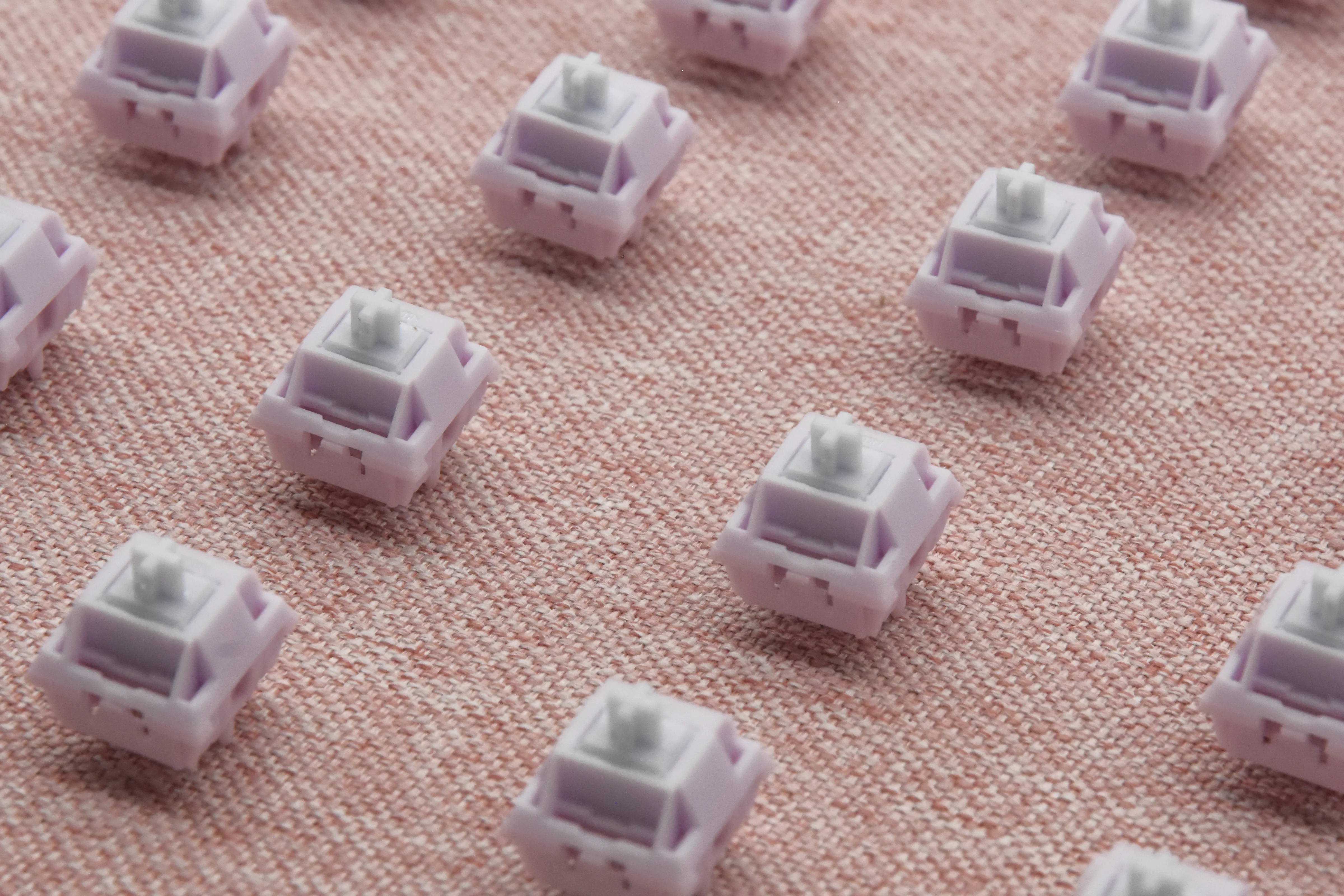 KEYGEEK LILA LINEAR SWITCH FACTORY LUBED (10PCS) - Image 3