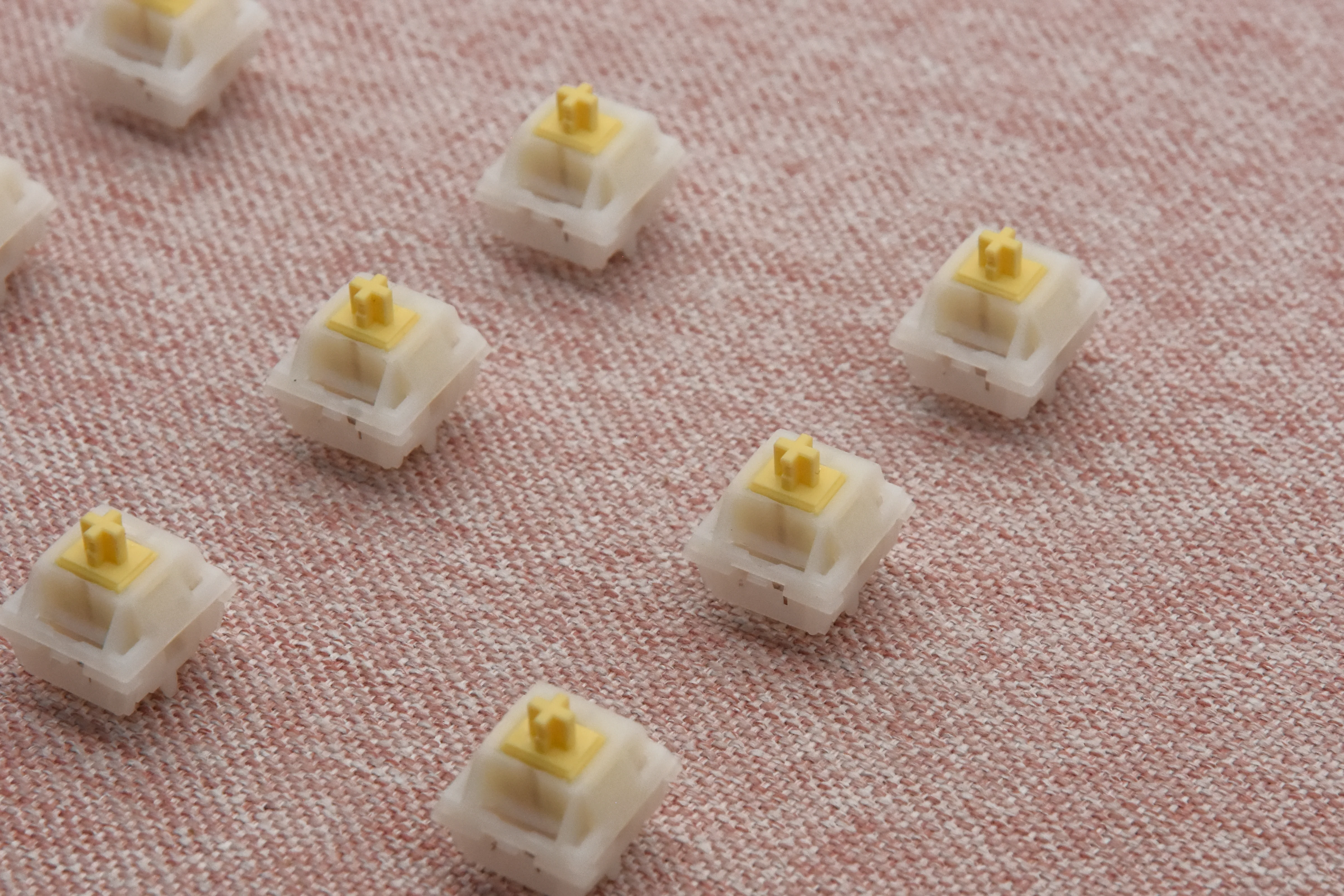 KEYGEEK LITTLE GHOST LINEAR SWITCH FACTORY LUBED (10PCS) - Image 14