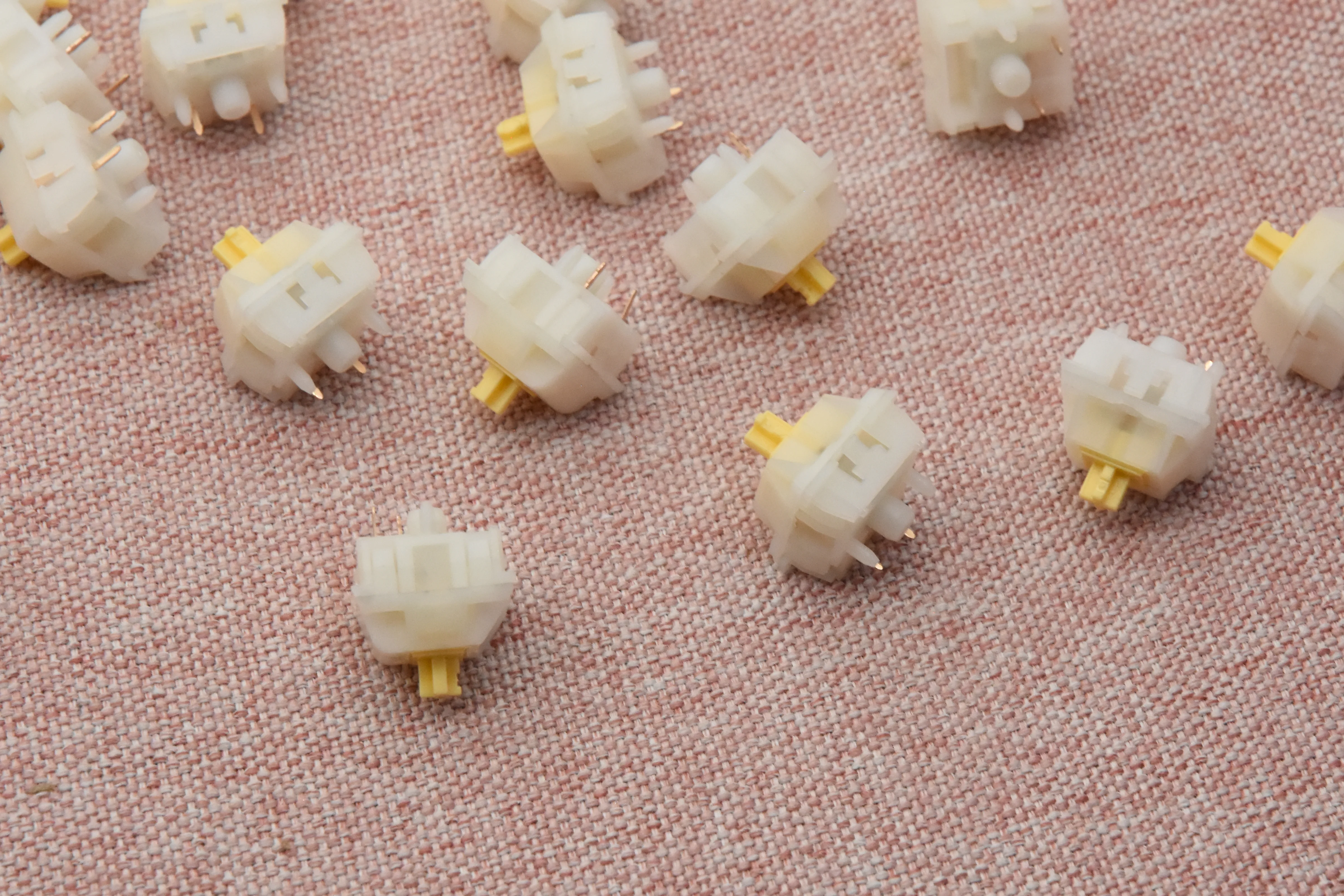 KEYGEEK LITTLE GHOST LINEAR SWITCH FACTORY LUBED (10PCS) - Image 7