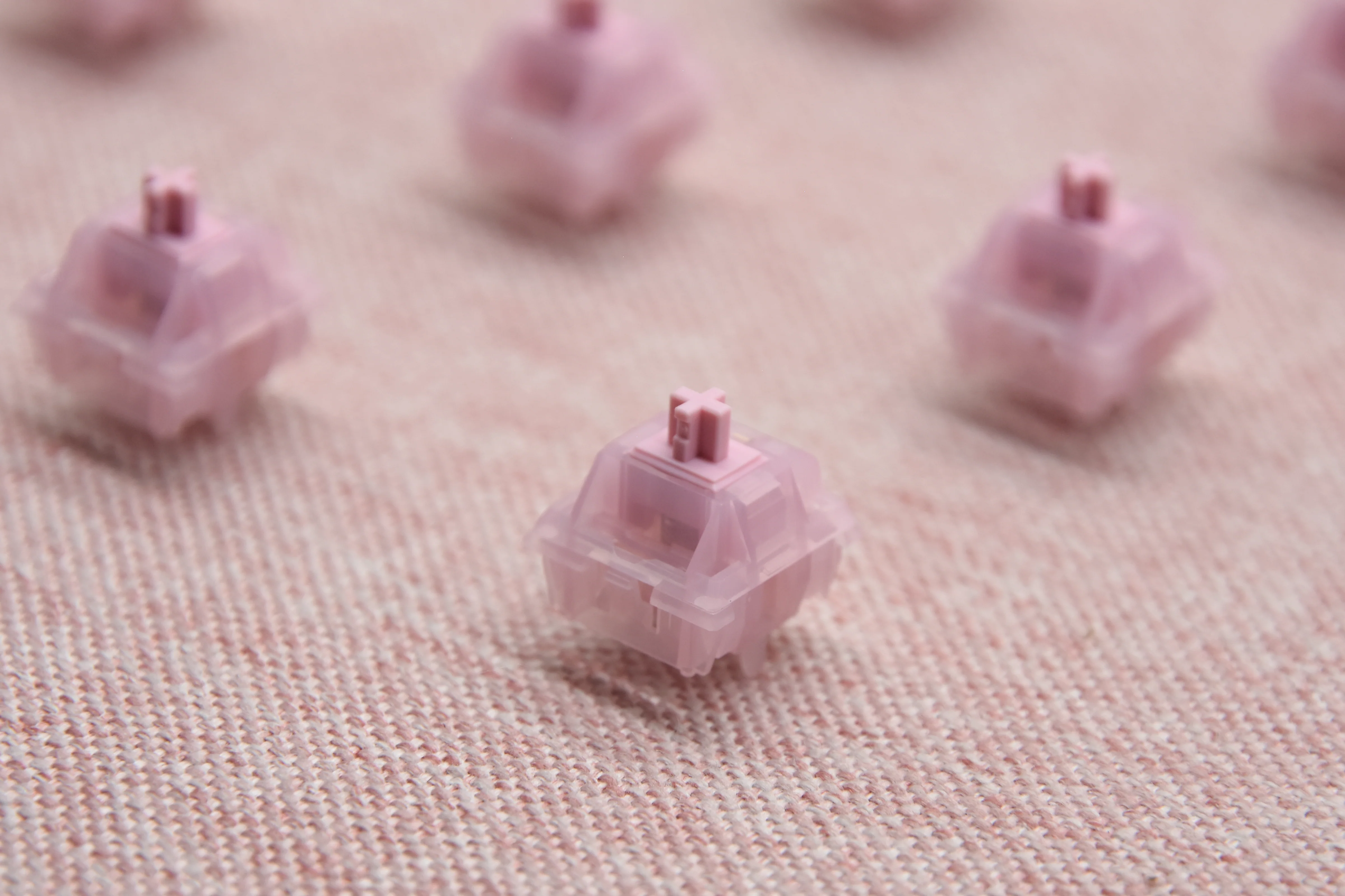 KEYGEEK LITTLE LUCKY LINEAR SWITCH FACTORY LUBED EDITION (10PCS) - Image 10