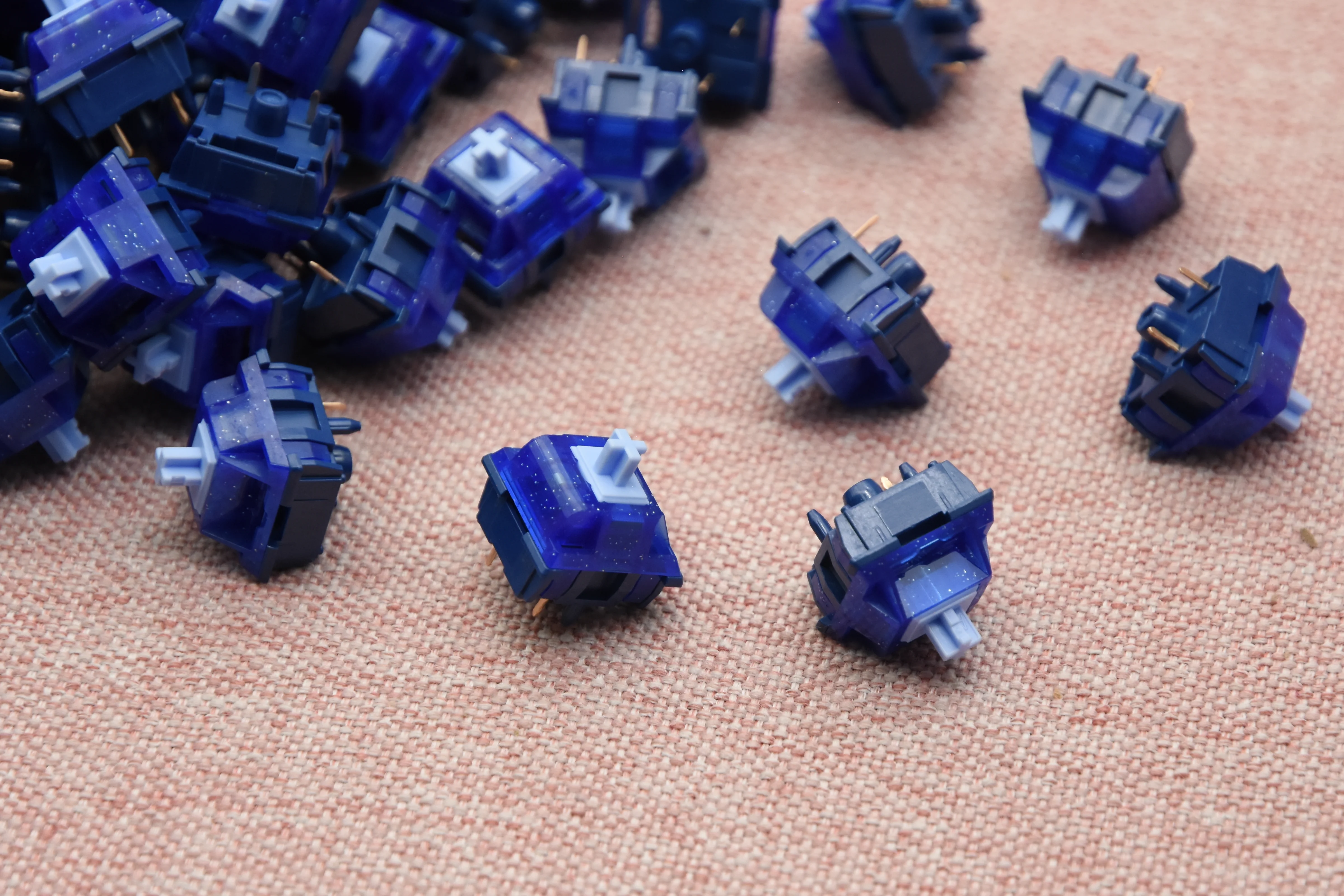 KEYGEEK ROXY LINEAR SWITCH FACTORY LUBED (10 PCS) - Image 14