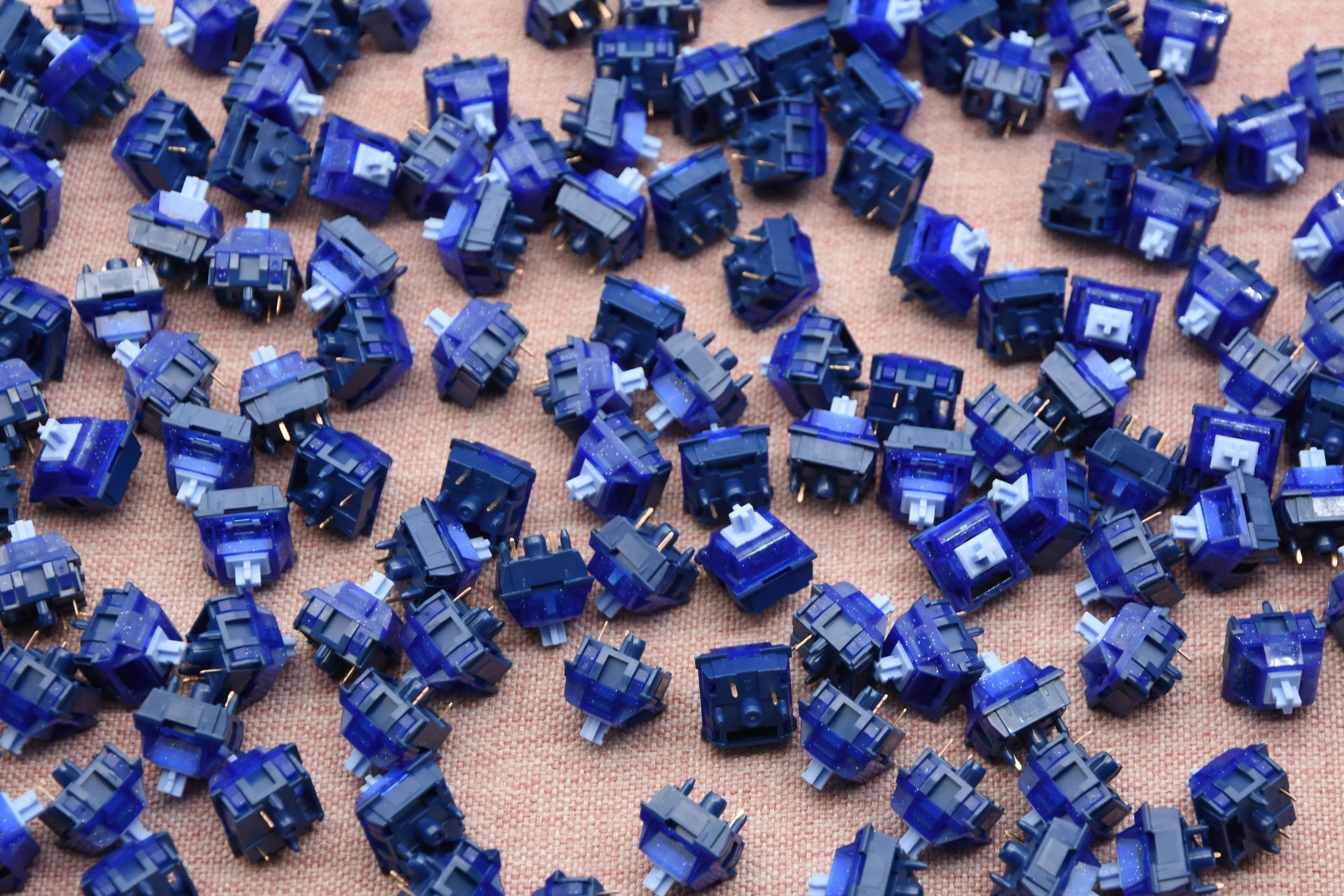 KEYGEEK ROXY LINEAR SWITCH FACTORY LUBED (10 PCS) - Image 5