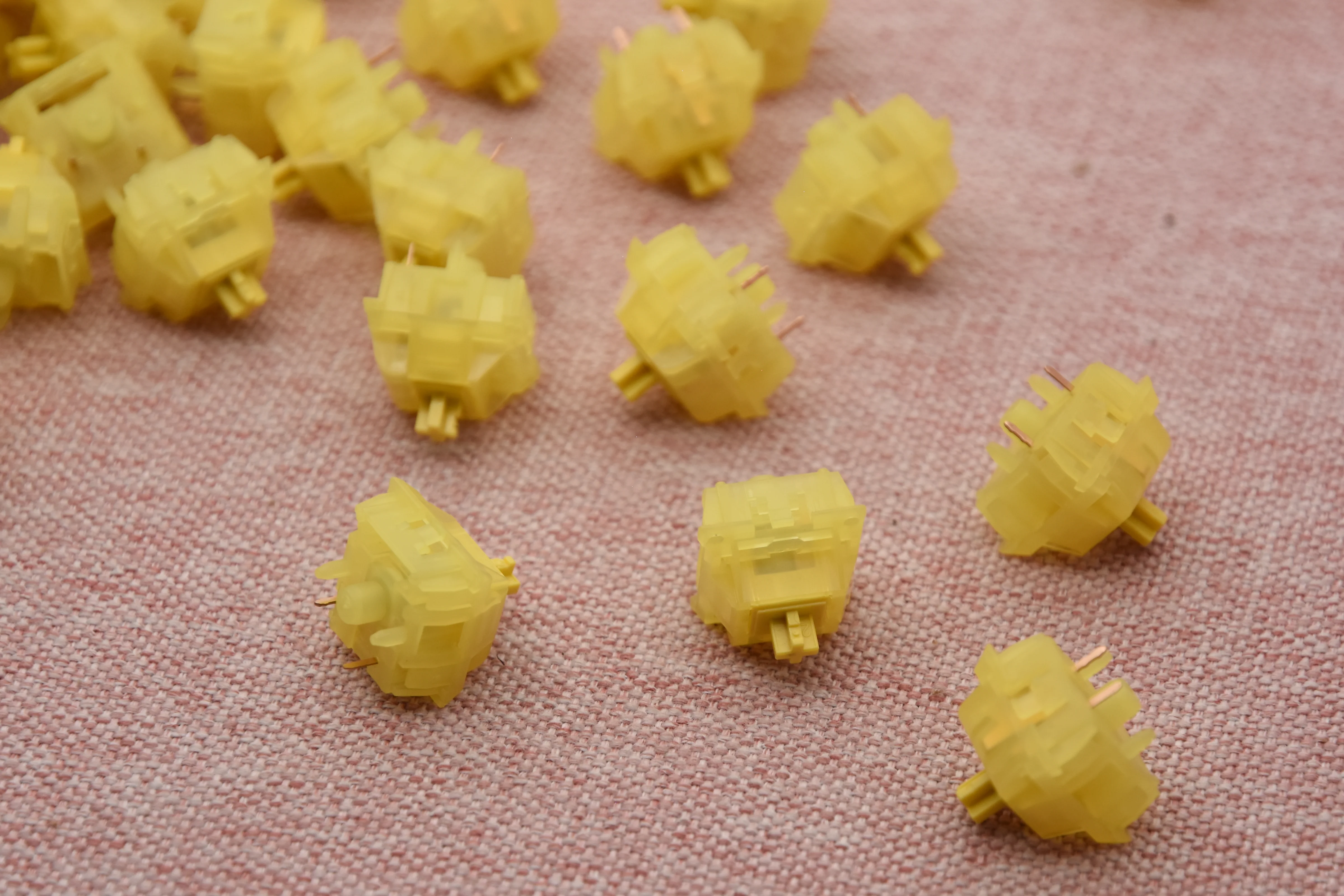 KEYGEEK SUNFLOWER LINEAR SWITCH FACTORY LUBED EDITION (10PCS) - Image 6