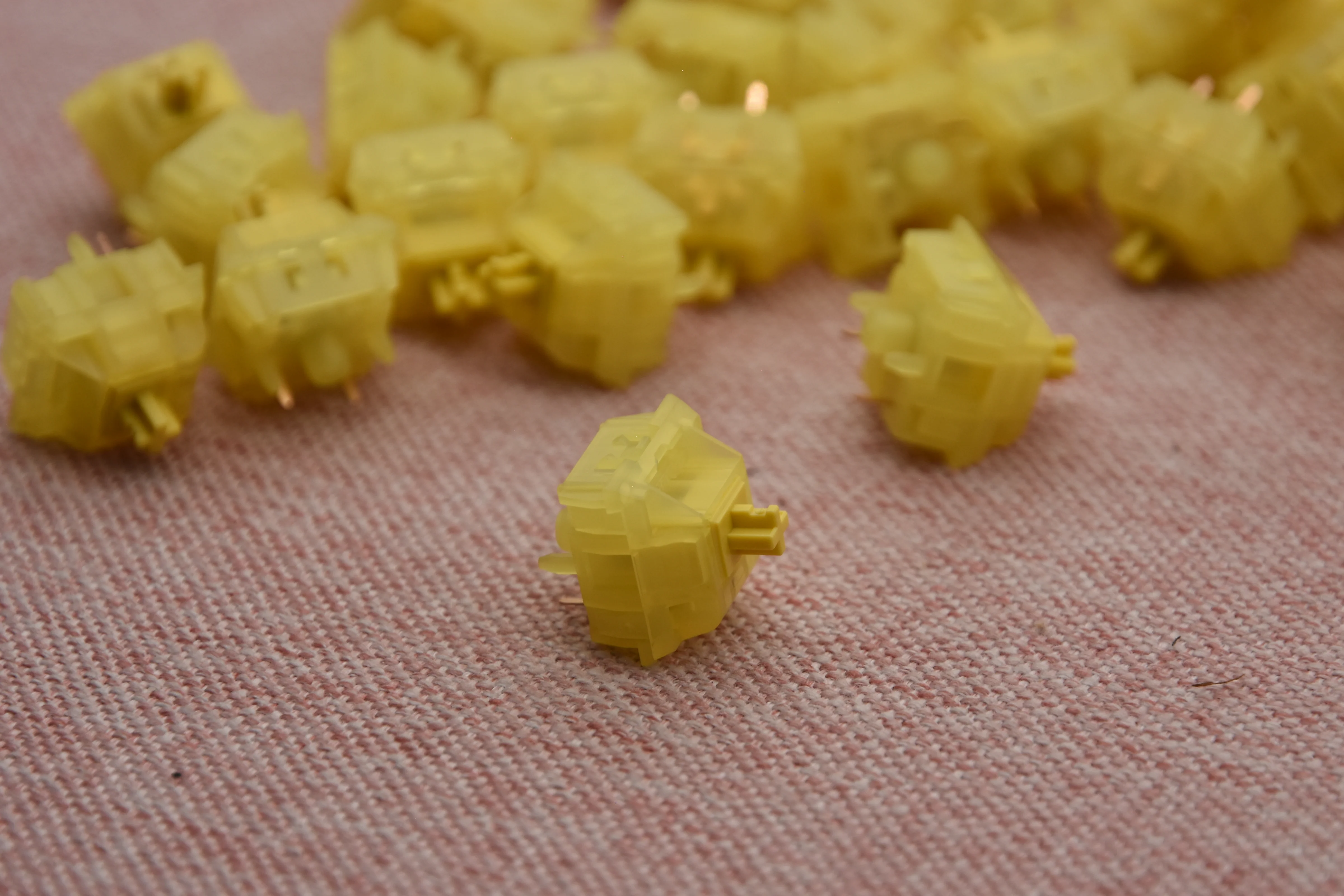 KEYGEEK SUNFLOWER LINEAR SWITCH FACTORY LUBED EDITION (10PCS) - Image 7