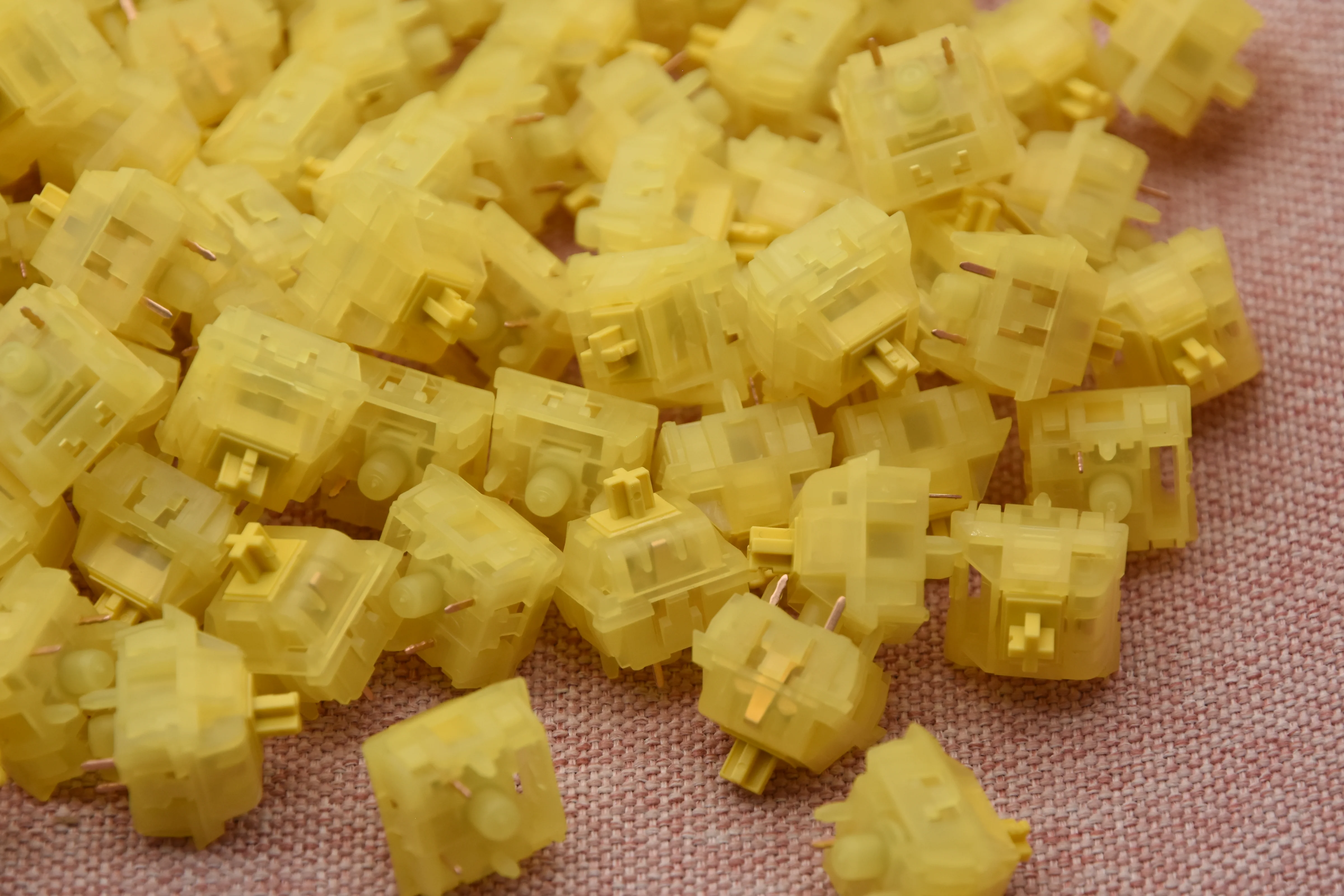 KEYGEEK SUNFLOWER LINEAR SWITCH FACTORY LUBED EDITION (10PCS) - Image 8