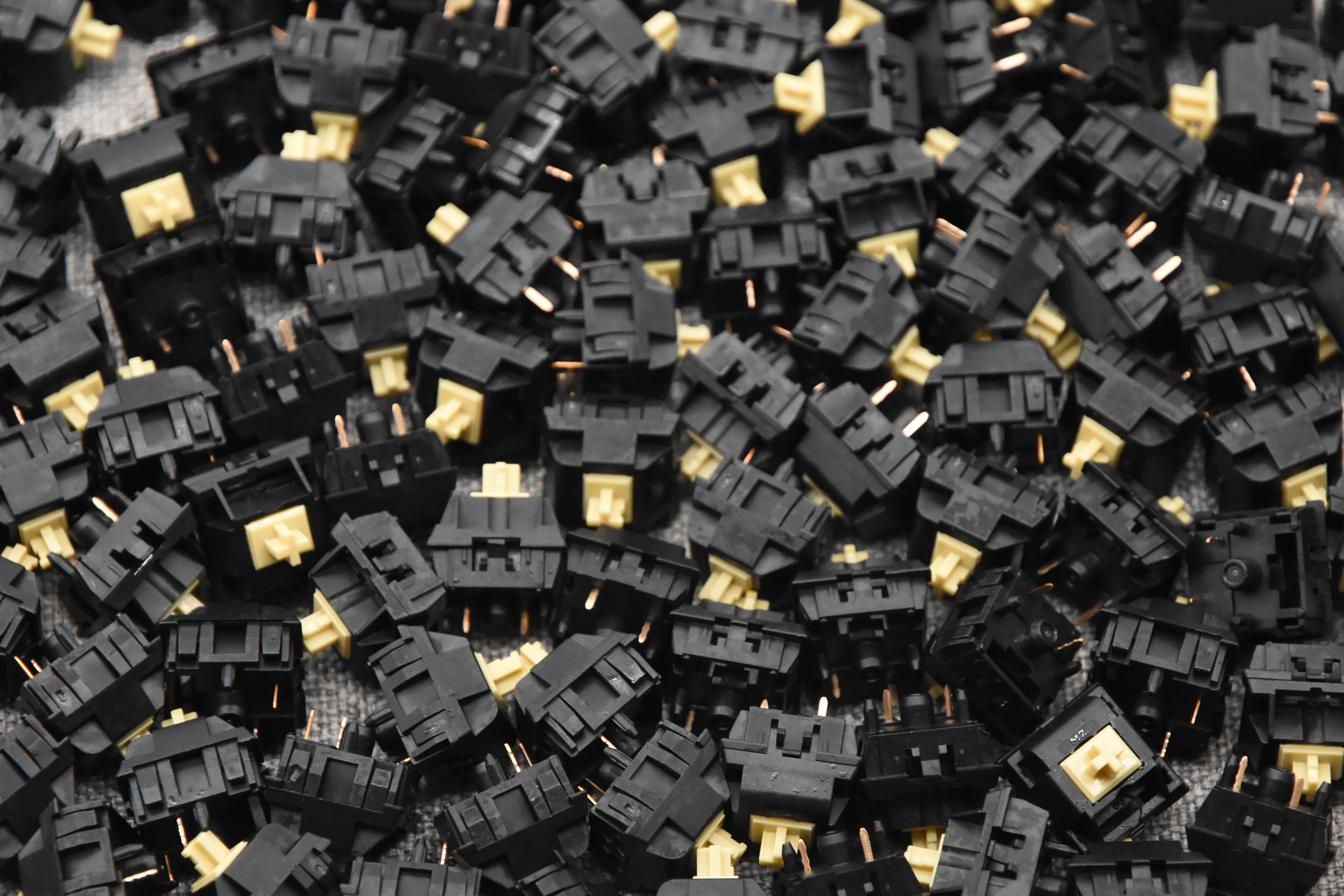 KEYGEEK Y3 LINEAR SWITCH FACTORY LUBED (10PCS) - Image 11