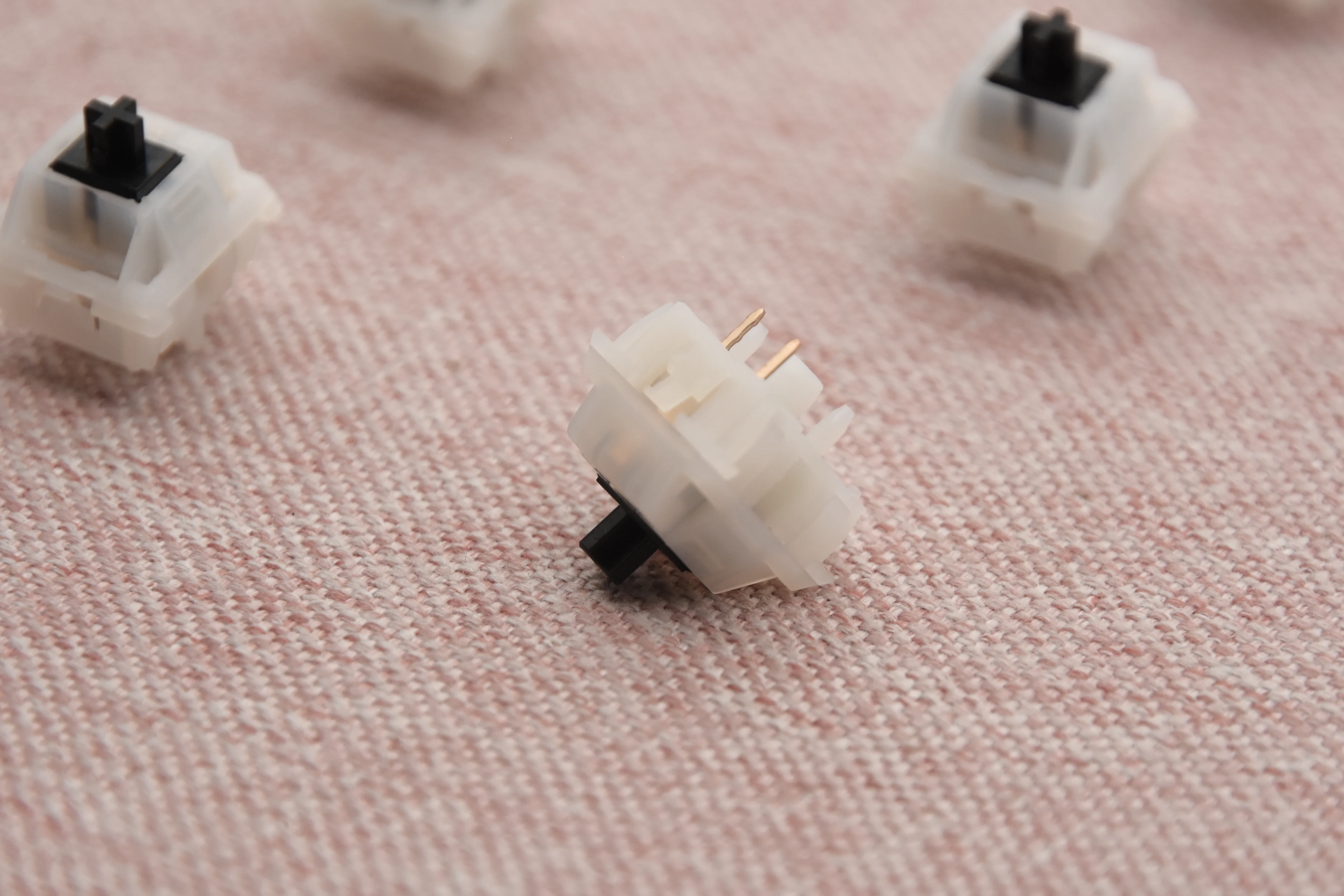 KEYGEEK Y3X LINEAR SWITCH FACTORY LUBED (10PCS) - Image 14