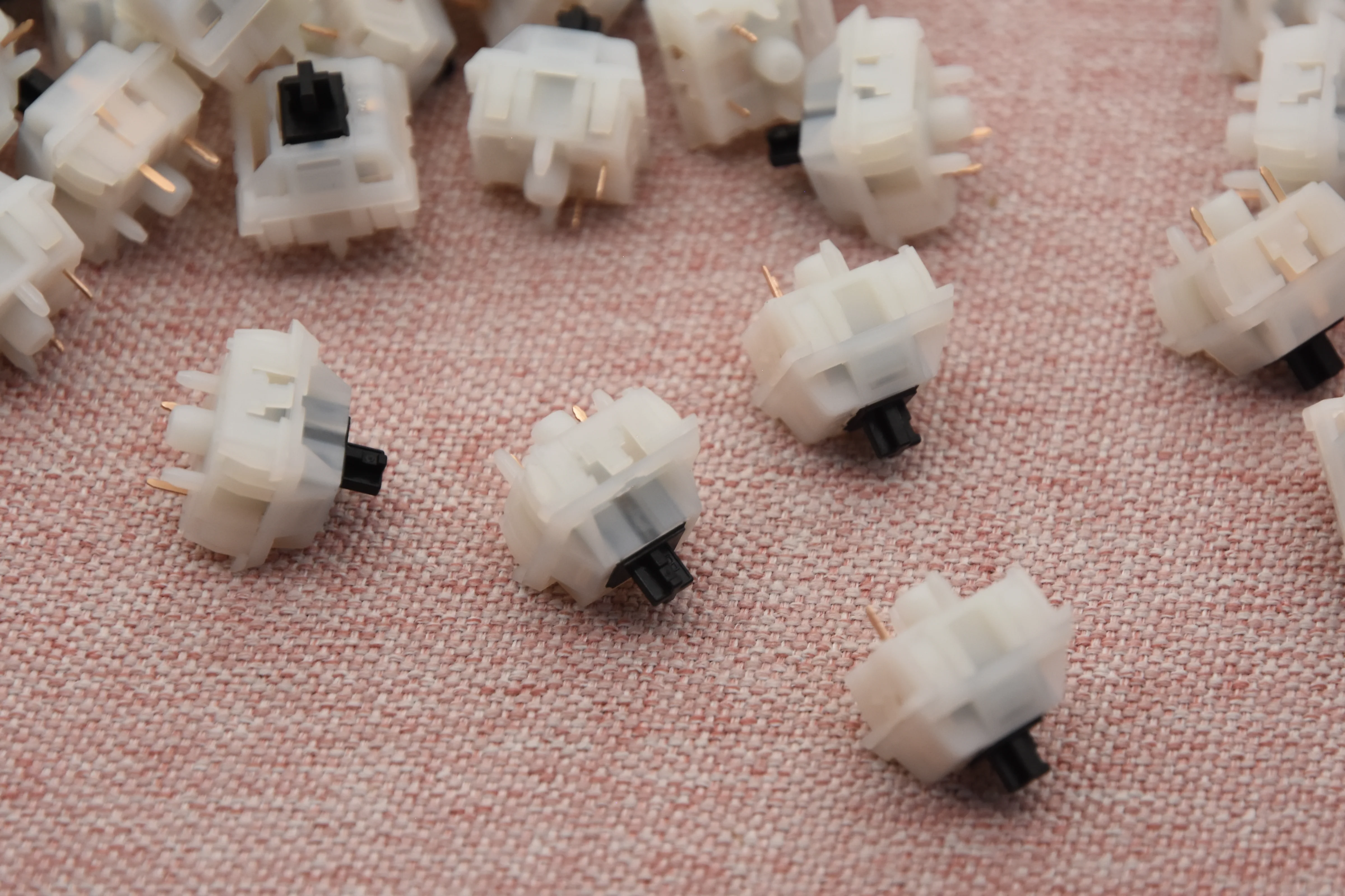 KEYGEEK Y3X LINEAR SWITCH FACTORY LUBED (10PCS) - Image 4