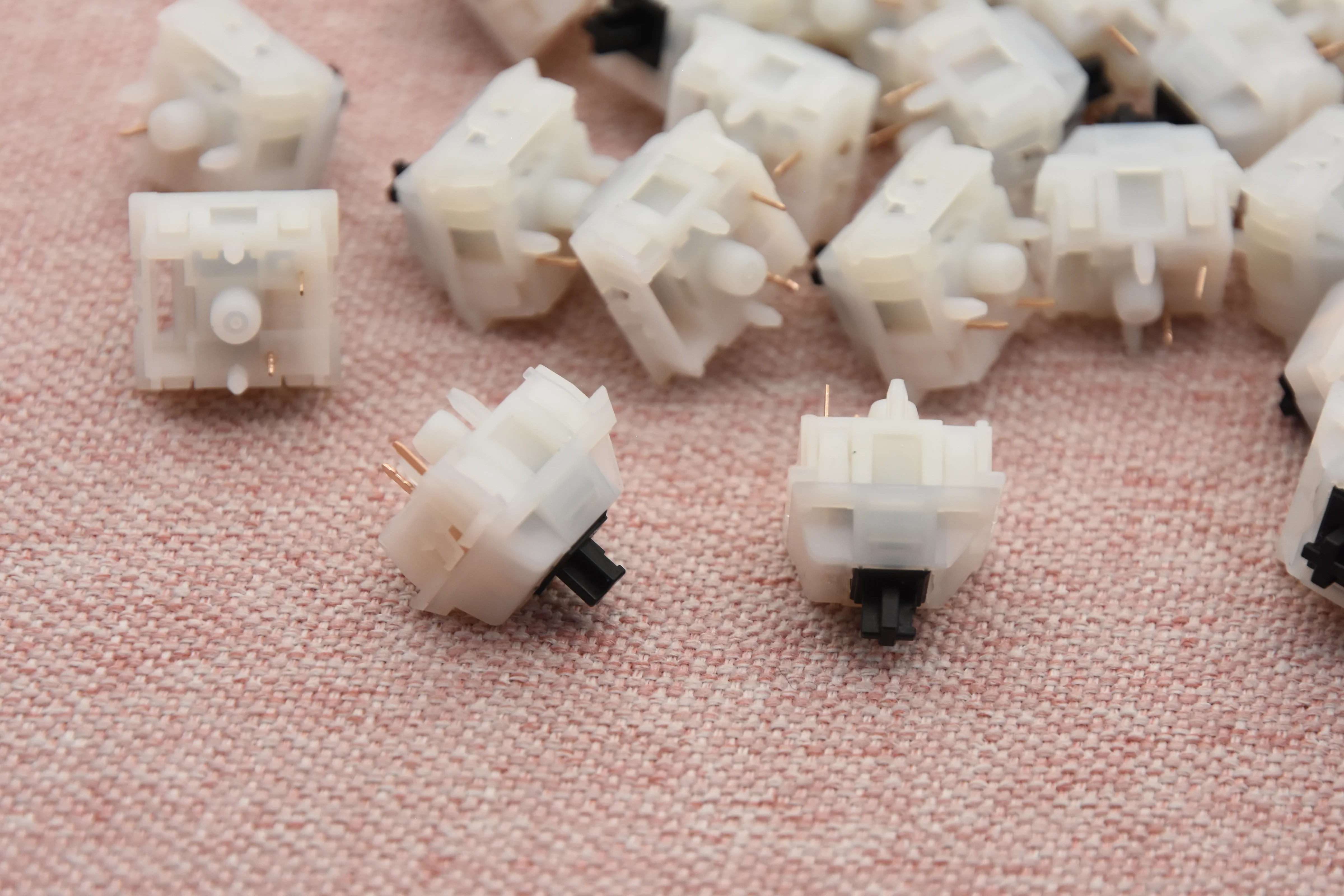 KEYGEEK Y3X LINEAR SWITCH FACTORY LUBED (10PCS) - Image 8