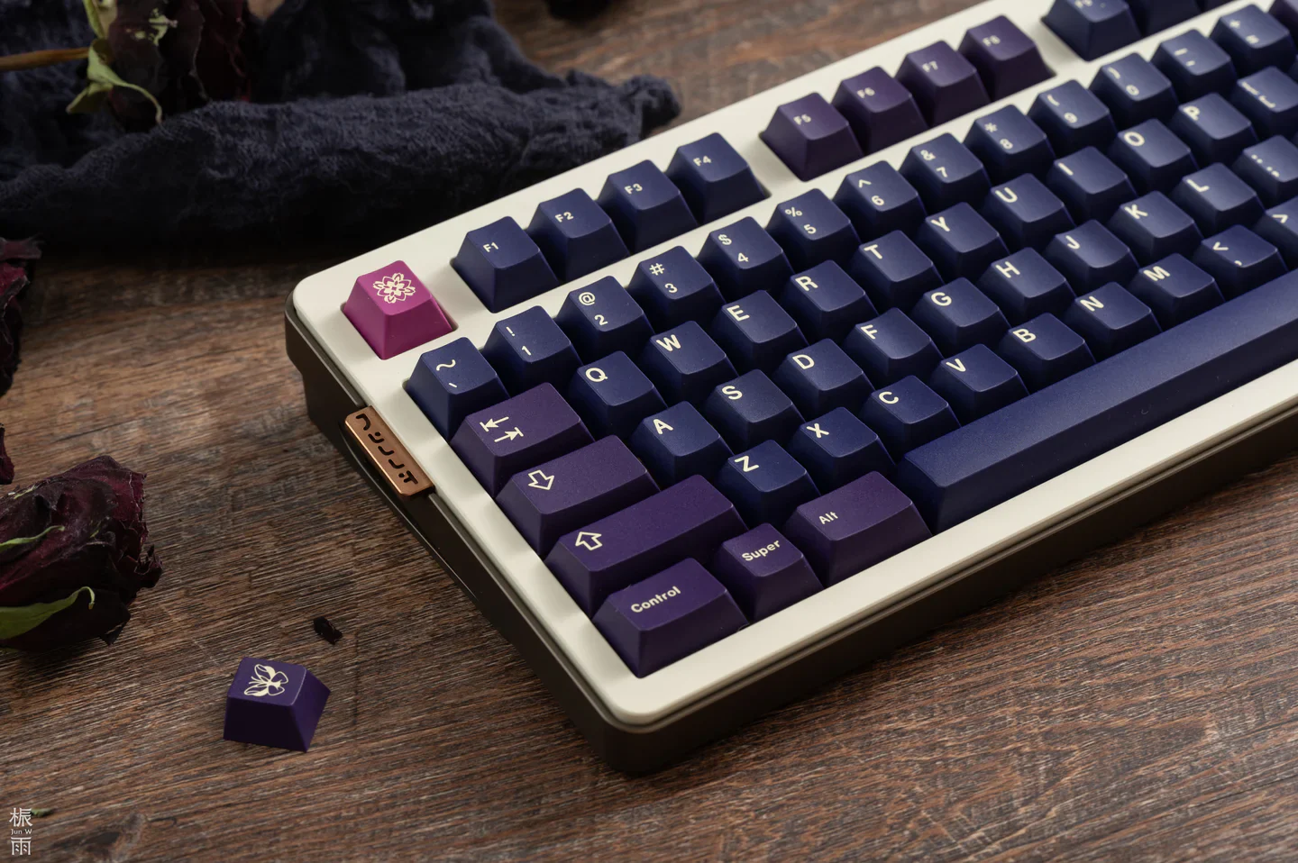 KEYKOBO HELLEBORUS R2 KEYCAP SET - Image 3