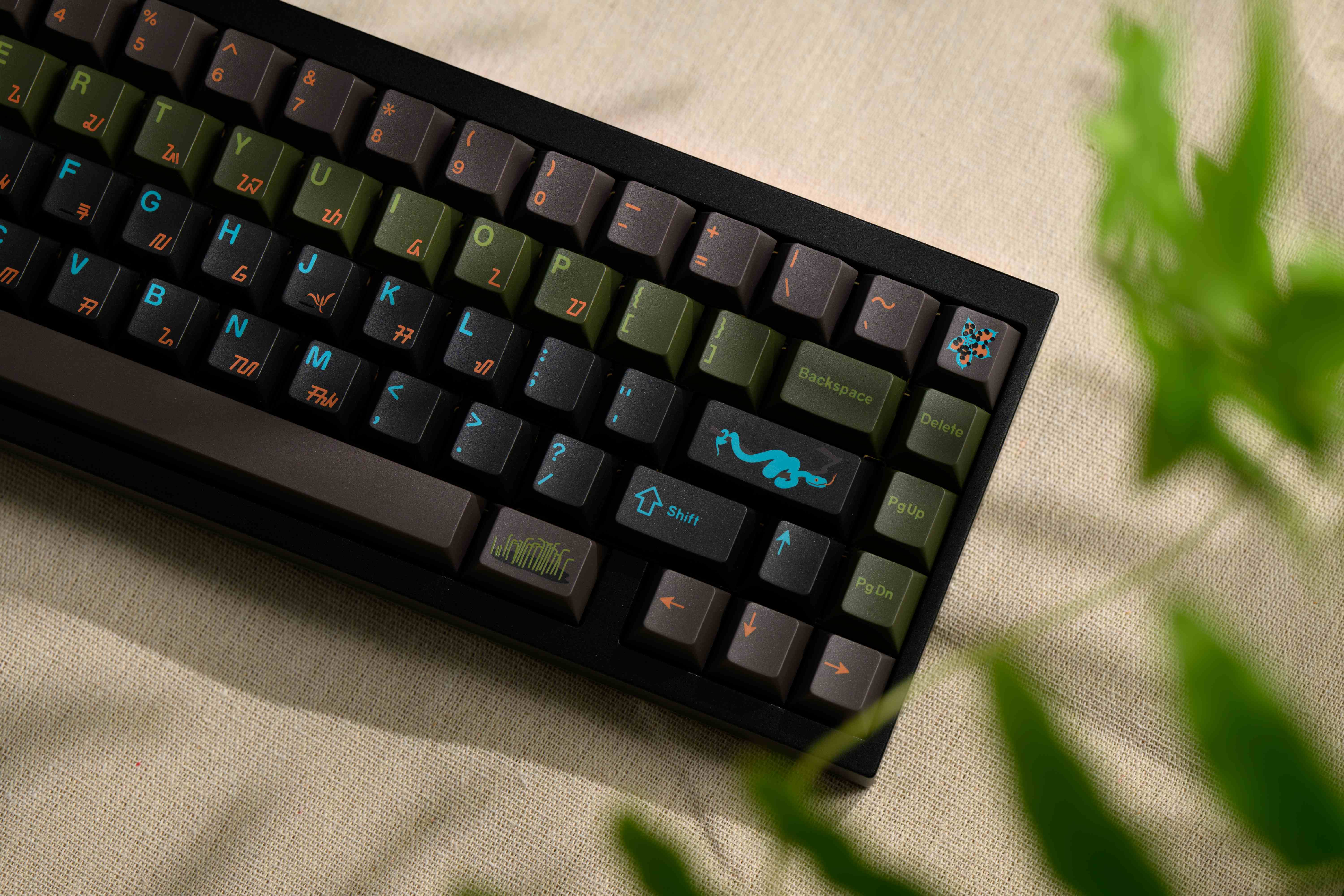 KEYKOBO KOMODO ABS DOUBLE-SHOT KEYCAP SET - Image 10