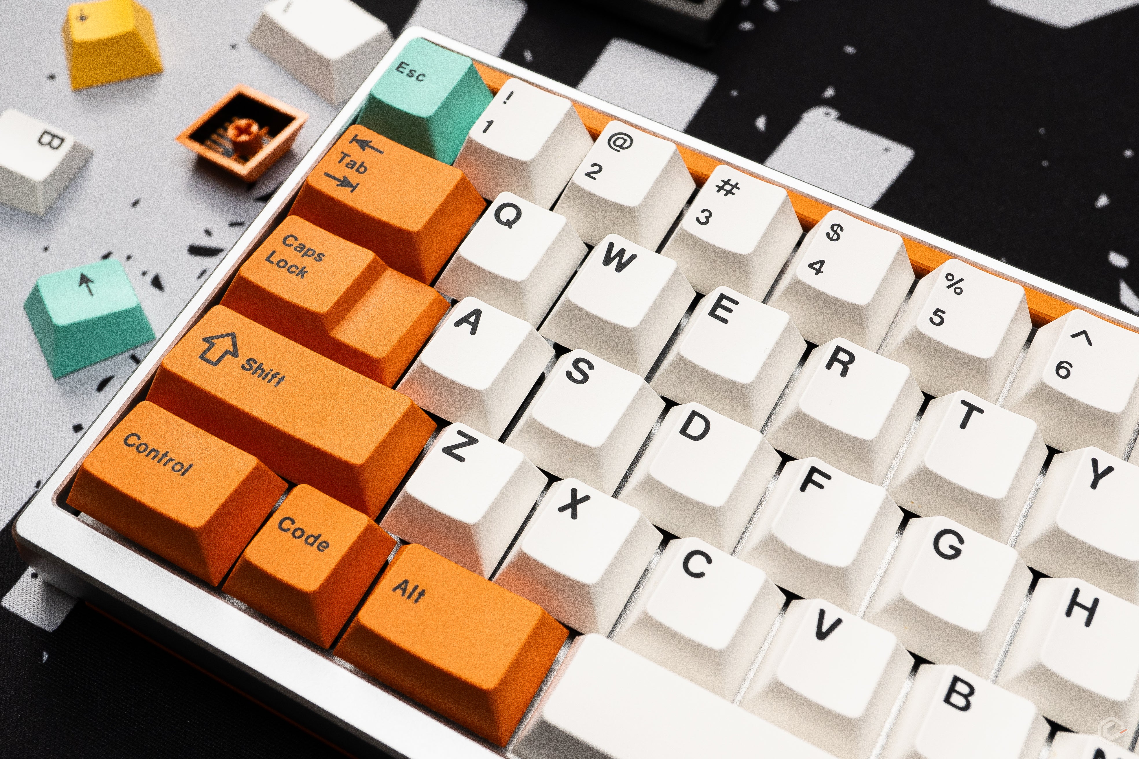 KEYKOBO MOTEL KEYCAP SET - Image 5