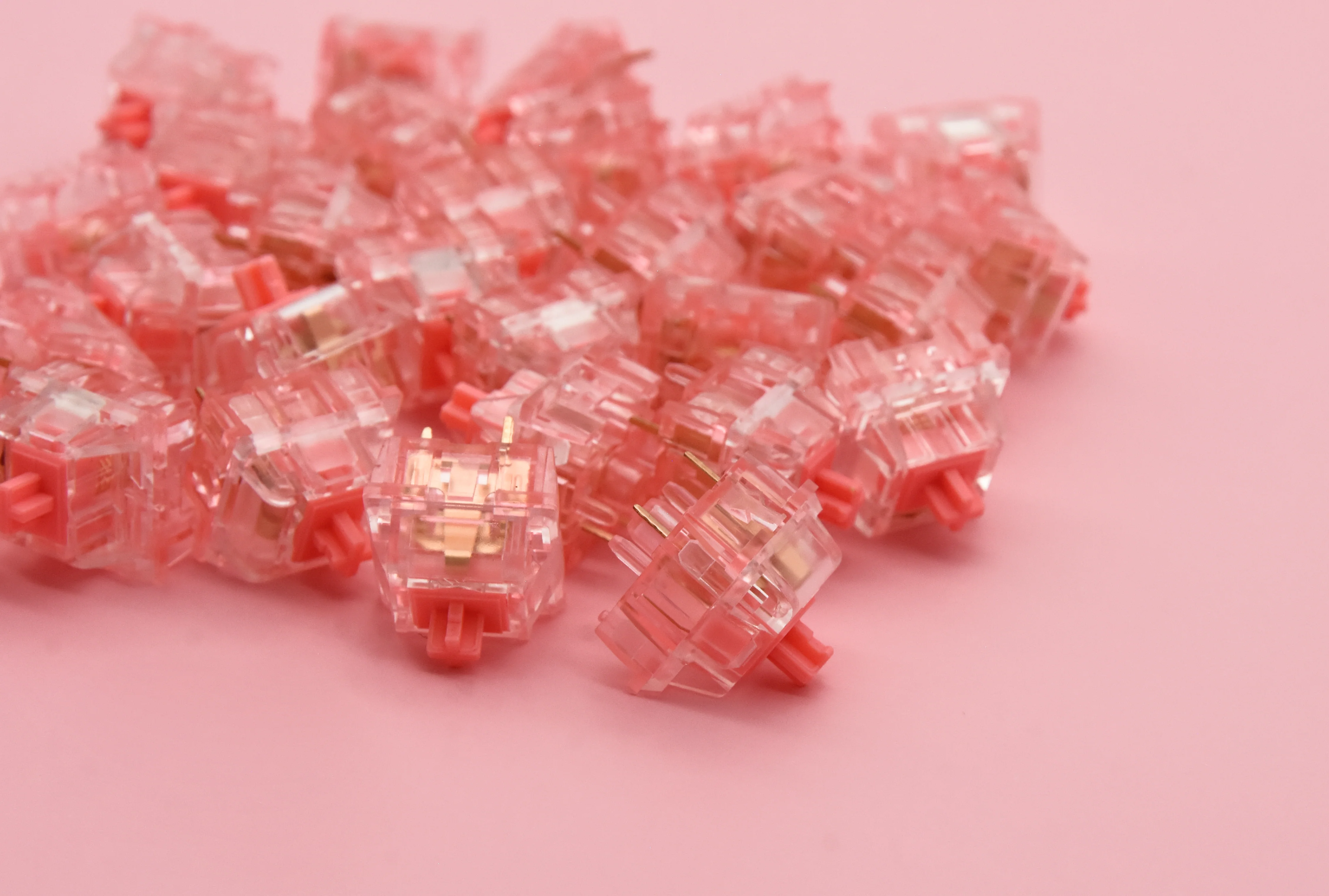 KTT STRAWBERRY LINEAR SWITCH HAND LUBED EDITION (10PCS) - Image 4