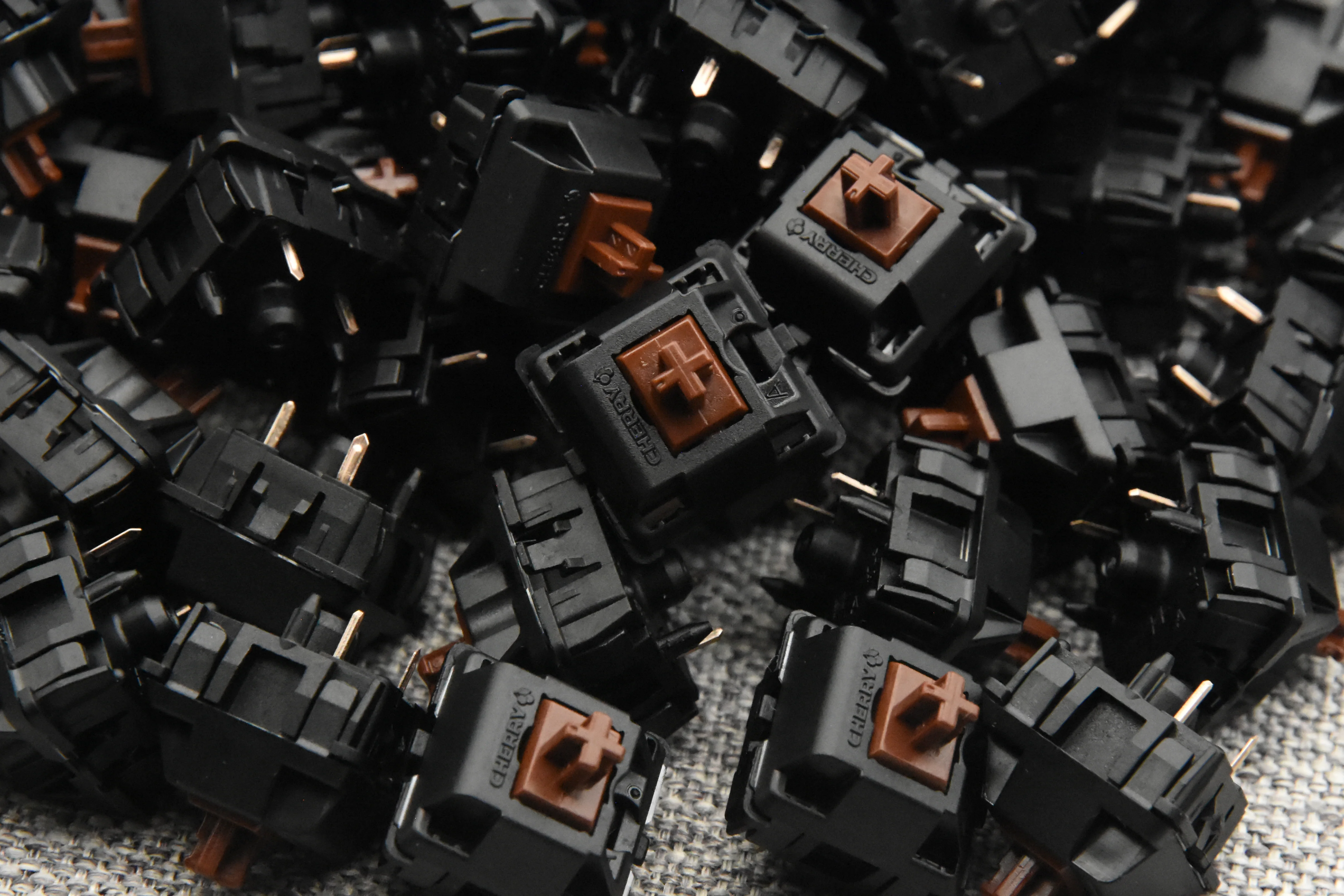 LUBED, FILMED, AND SPRING SWAPPED CHERRY MX SWITCHES (10PCS) - Image 16
