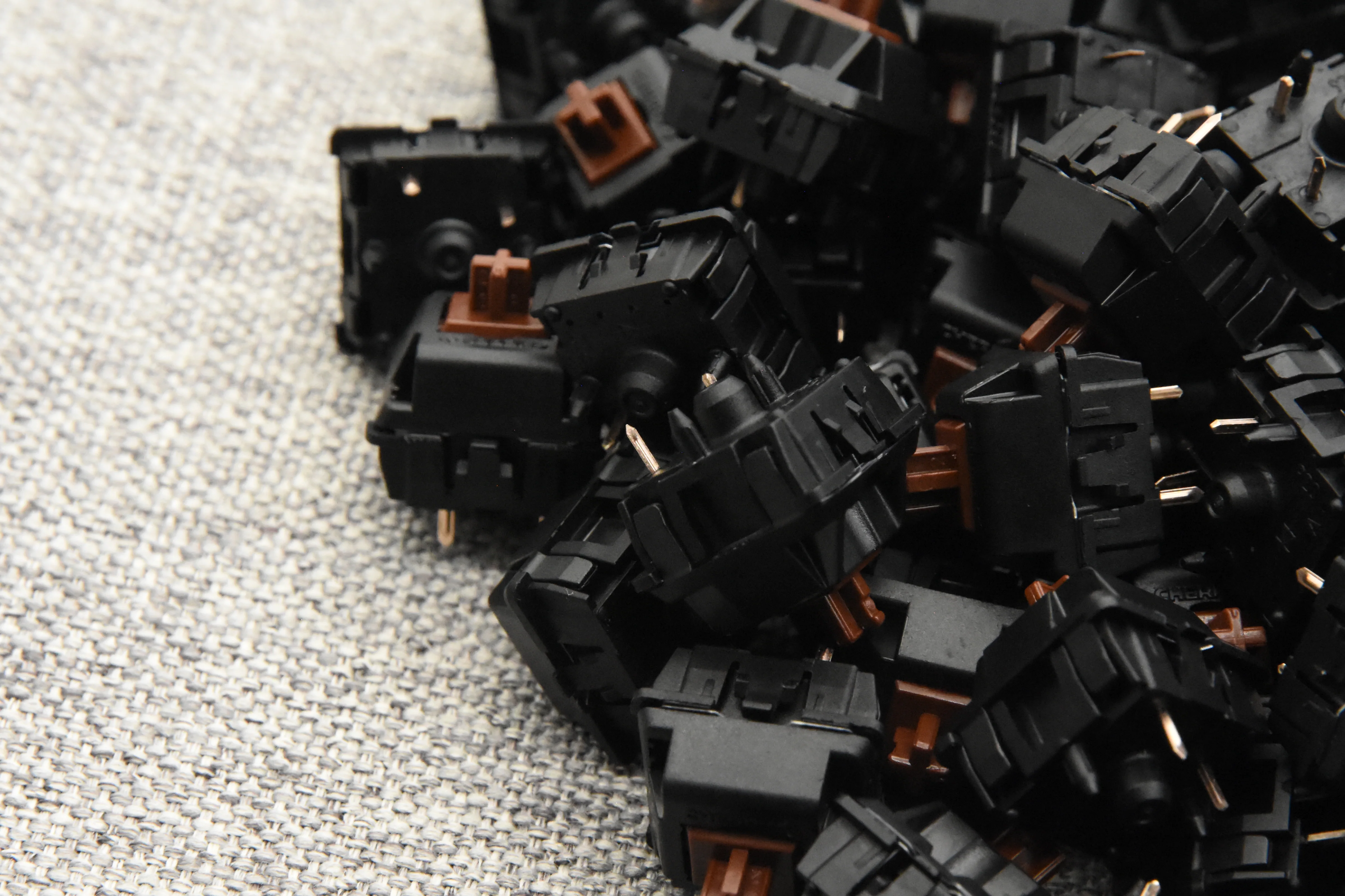 LUBED, FILMED, AND SPRING SWAPPED CHERRY MX SWITCHES (10PCS) - Image 17
