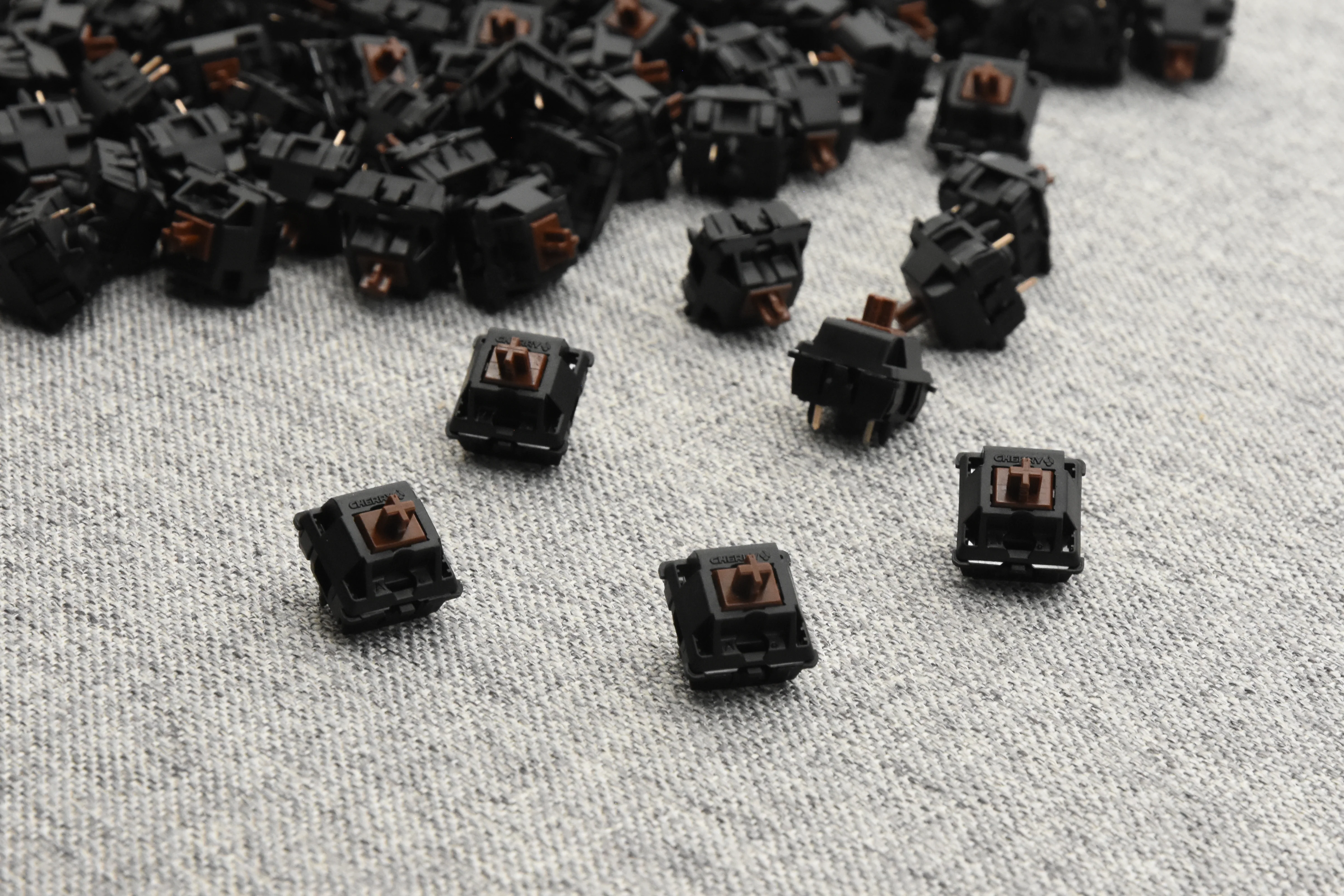 LUBED, FILMED, AND SPRING SWAPPED CHERRY MX SWITCHES (10PCS) - Image 25