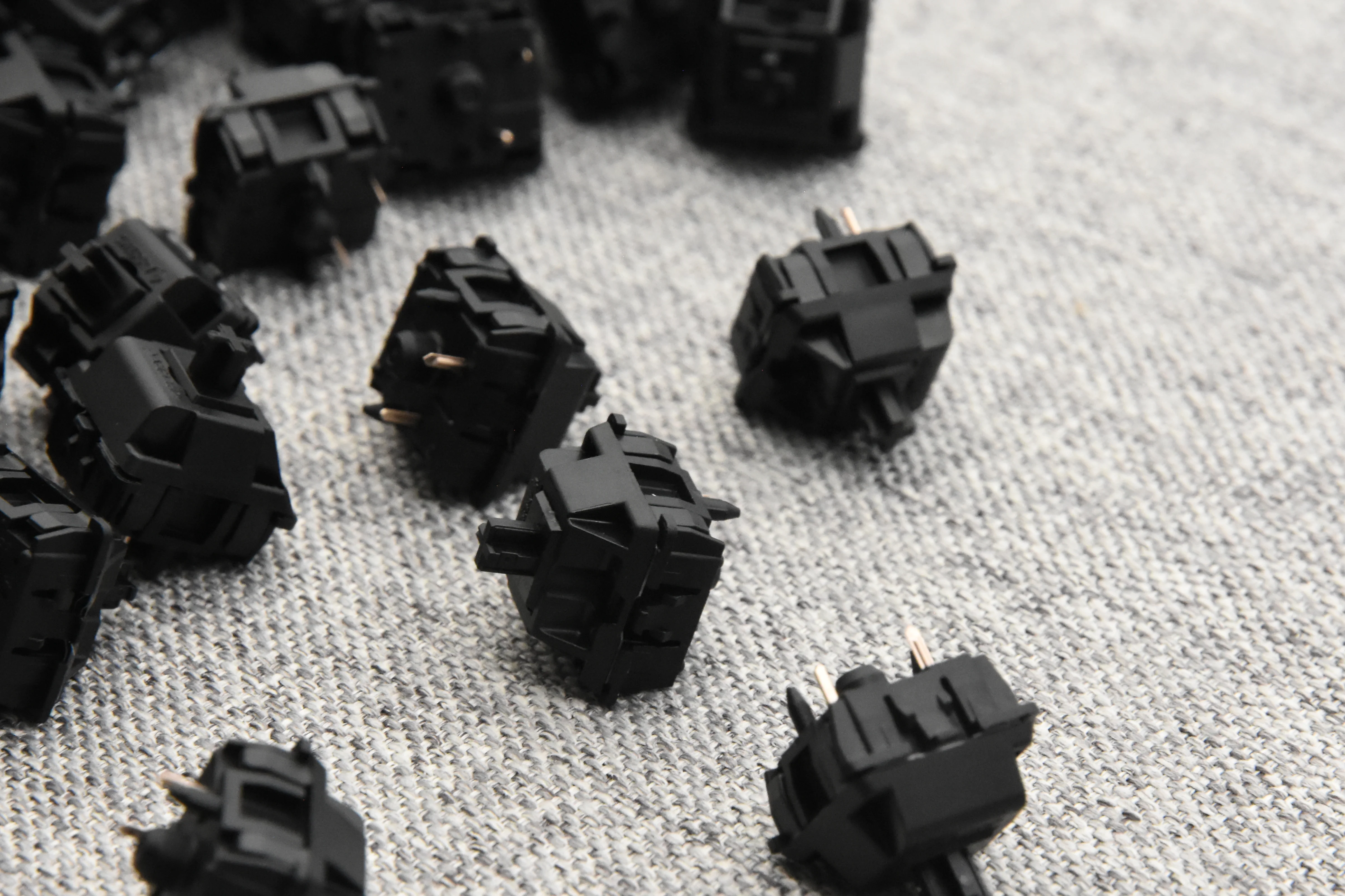 LUBED, FILMED, AND SPRING SWAPPED CHERRY MX SWITCHES (10PCS) - Image 28