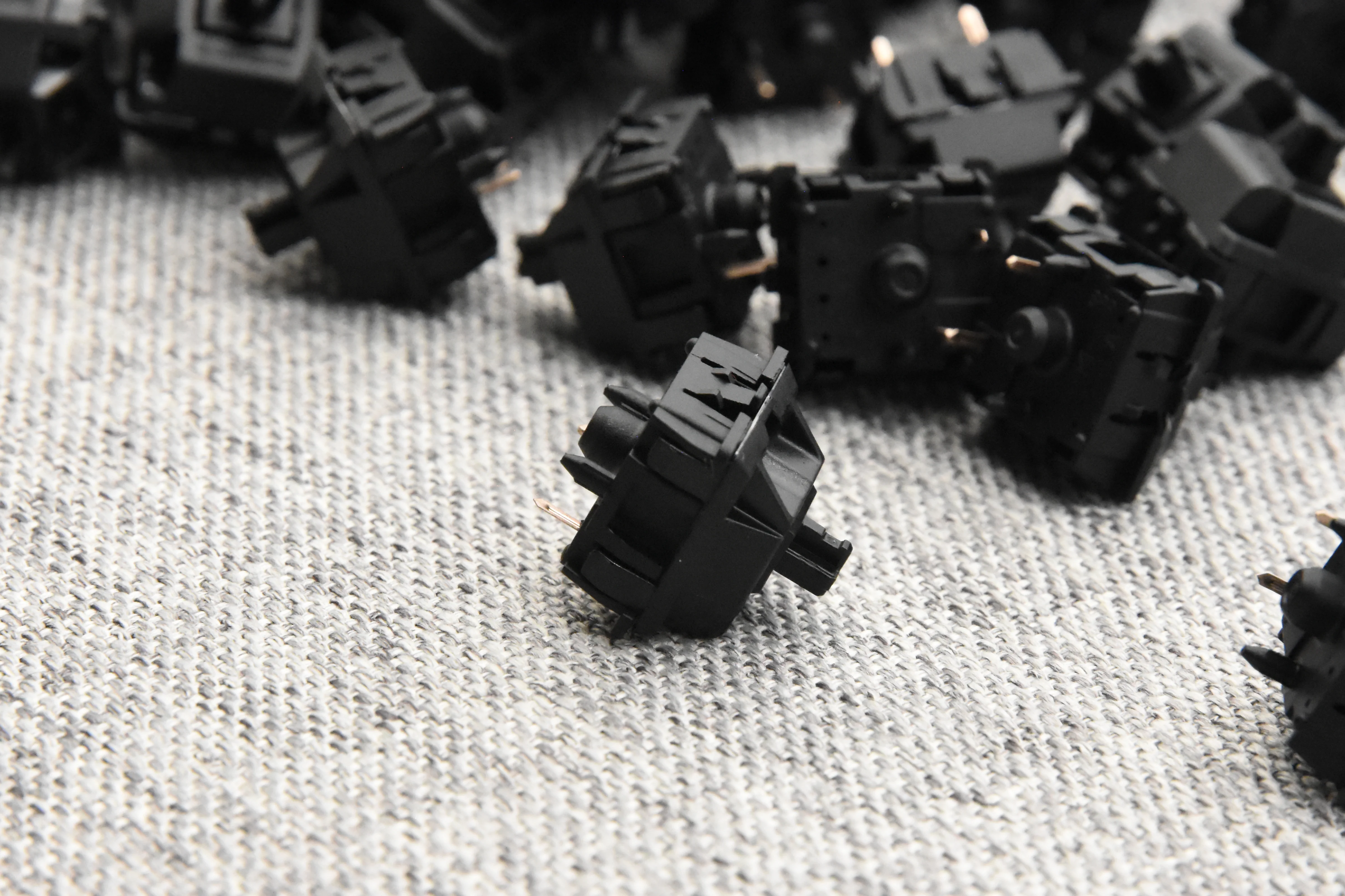 LUBED, FILMED, AND SPRING SWAPPED CHERRY MX SWITCHES (10PCS) - Image 29