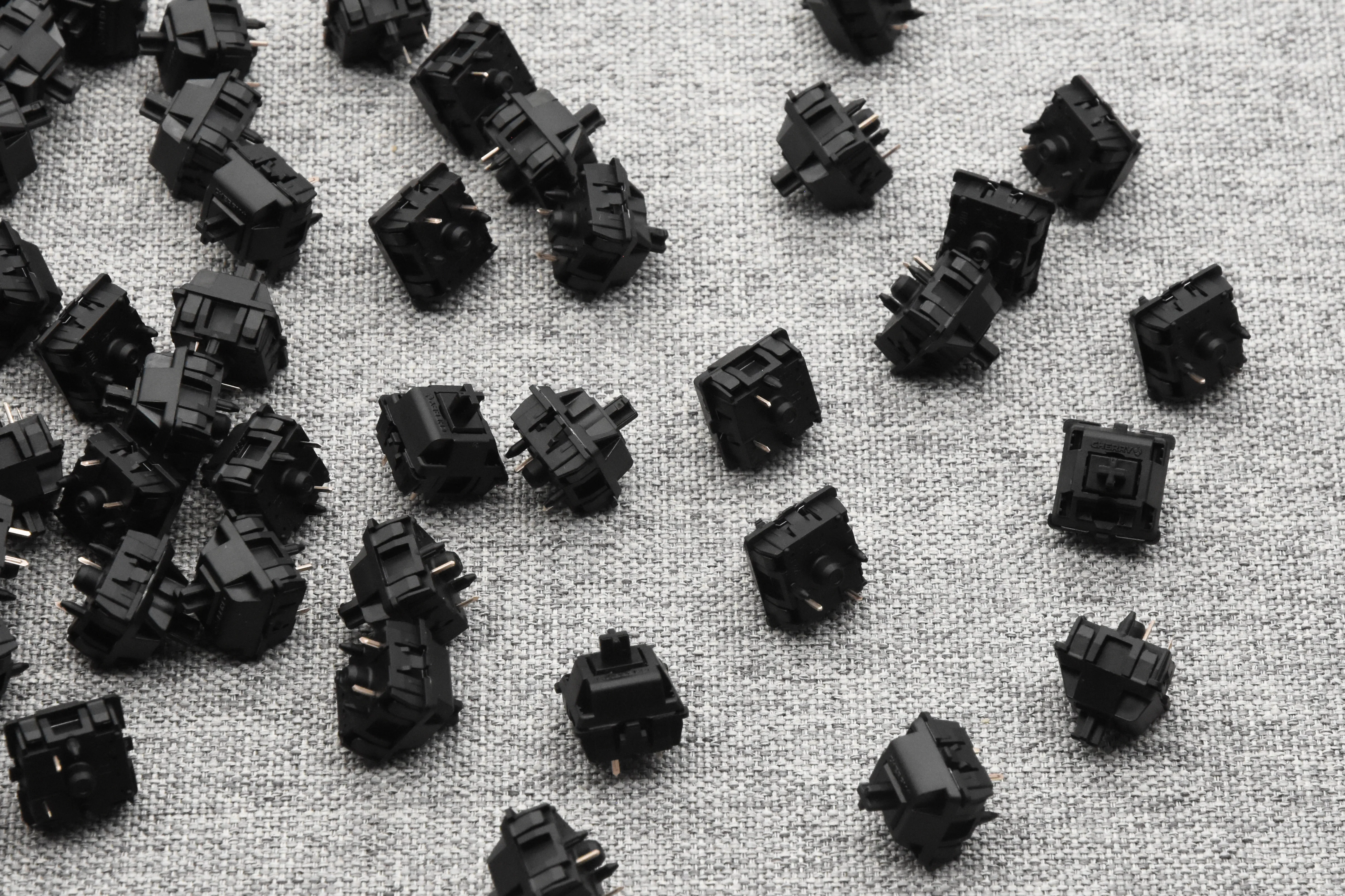 LUBED, FILMED, AND SPRING SWAPPED CHERRY MX SWITCHES (10PCS) - Image 31