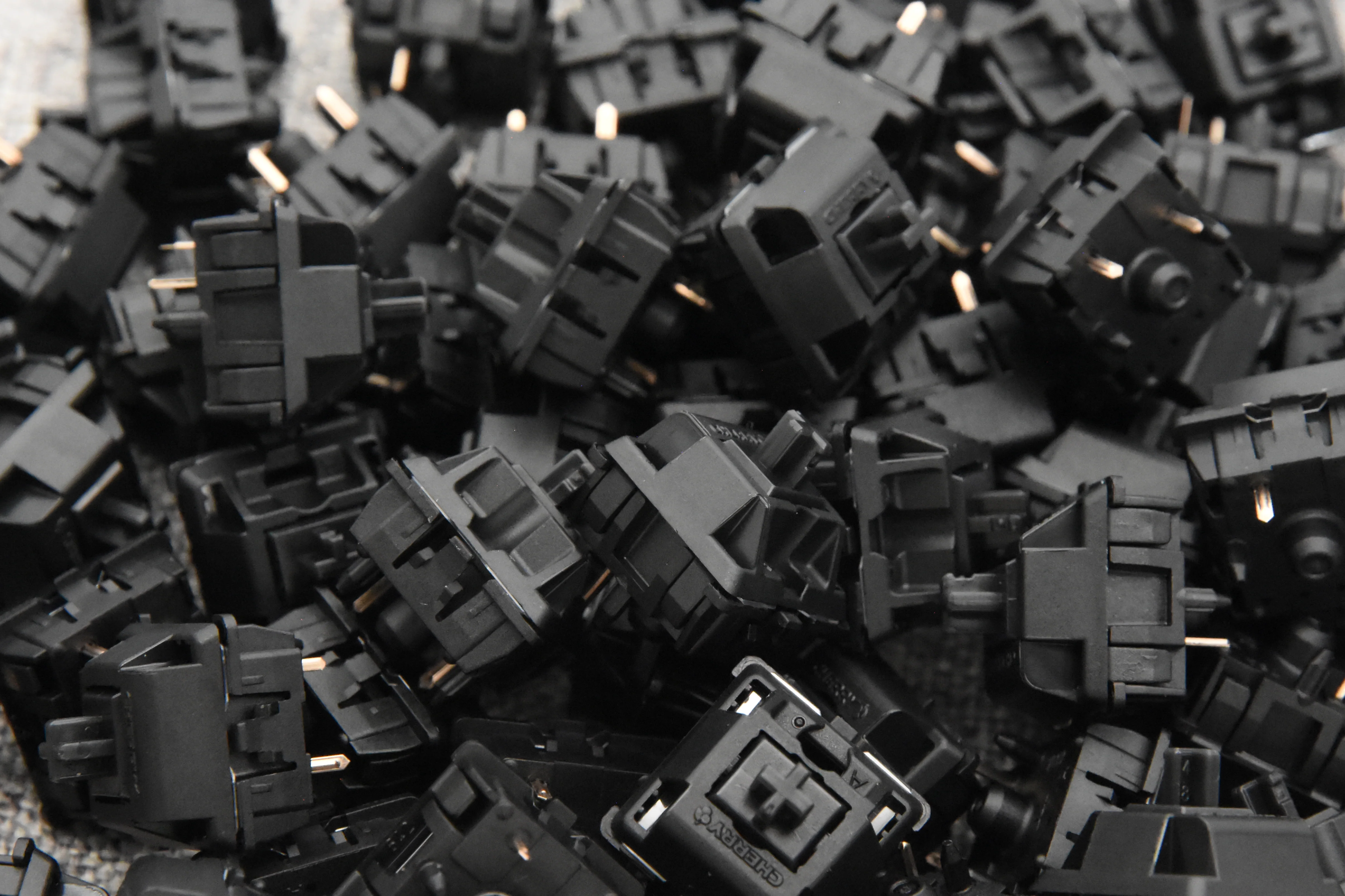 LUBED, FILMED, AND SPRING SWAPPED CHERRY MX SWITCHES (10PCS) - Image 34