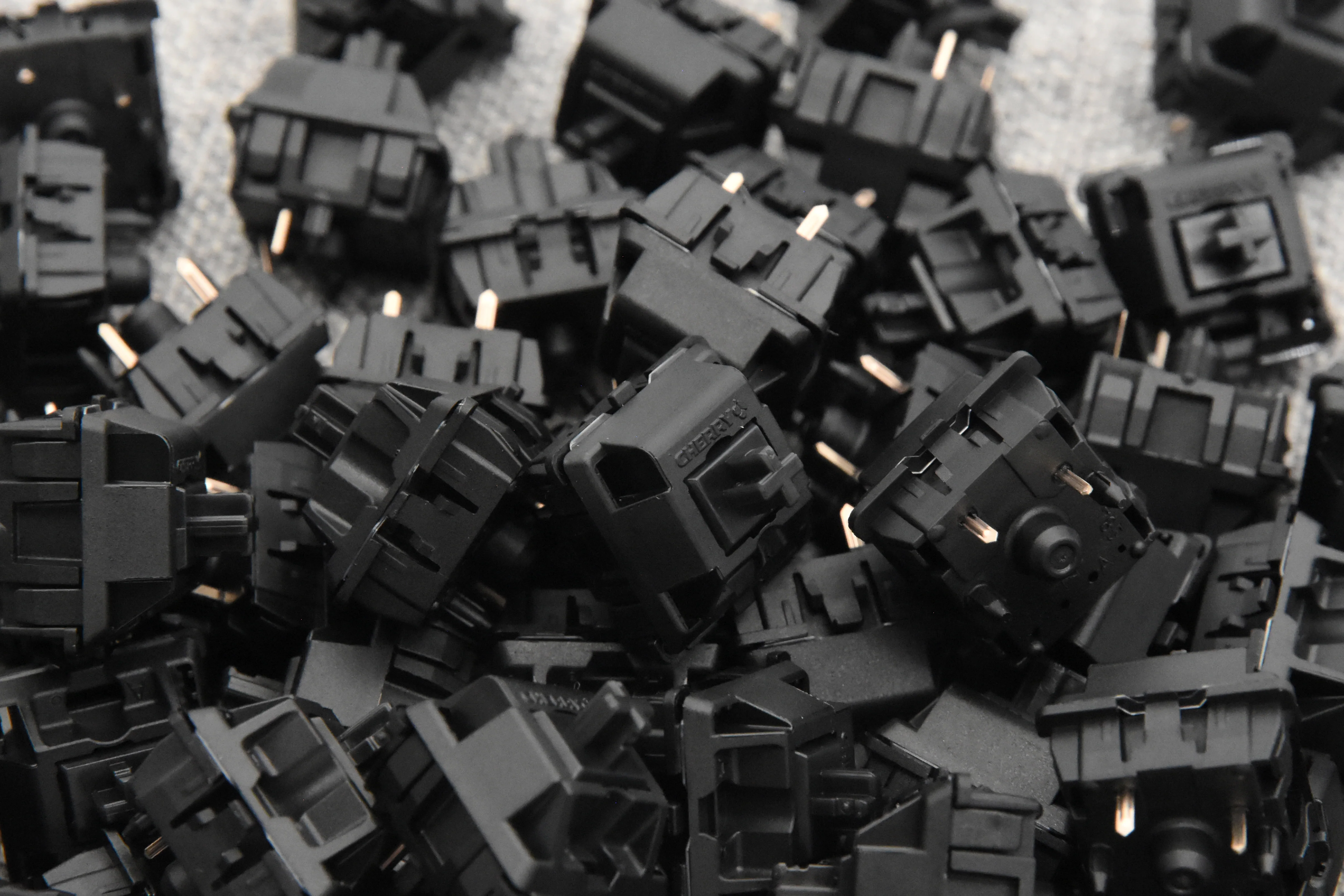 LUBED, FILMED, AND SPRING SWAPPED CHERRY MX SWITCHES (10PCS) - Image 35