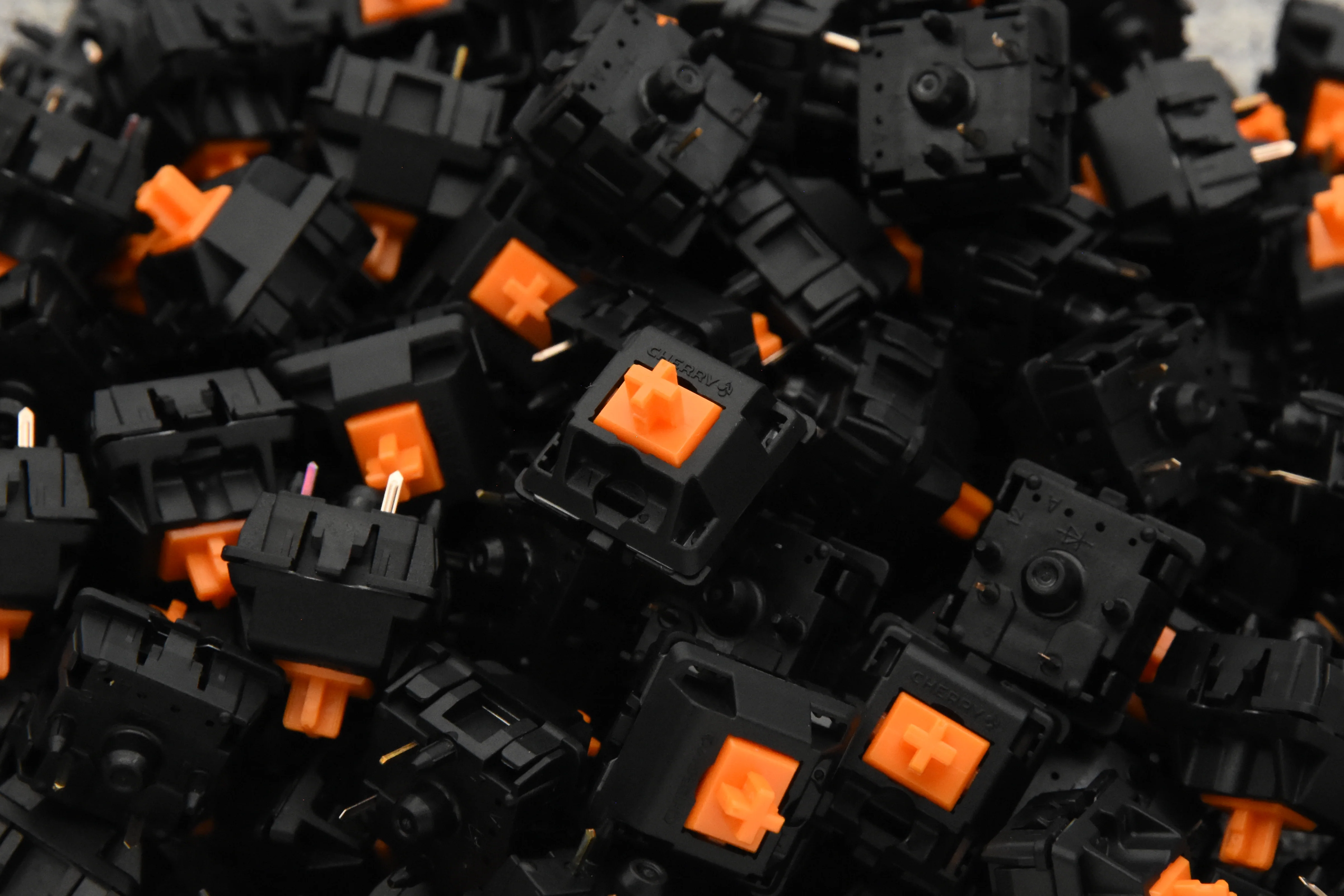 LUBED, FILMED, AND SPRING SWAPPED CHERRY MX SWITCHES (10PCS) - Image 44
